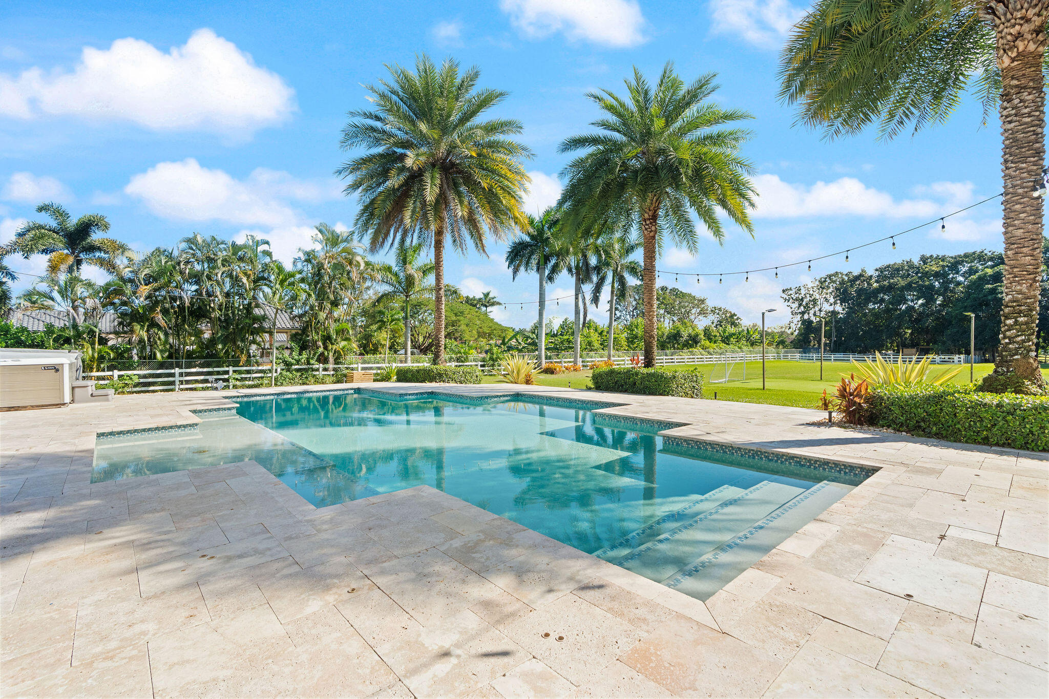 14600 Sunset Lane