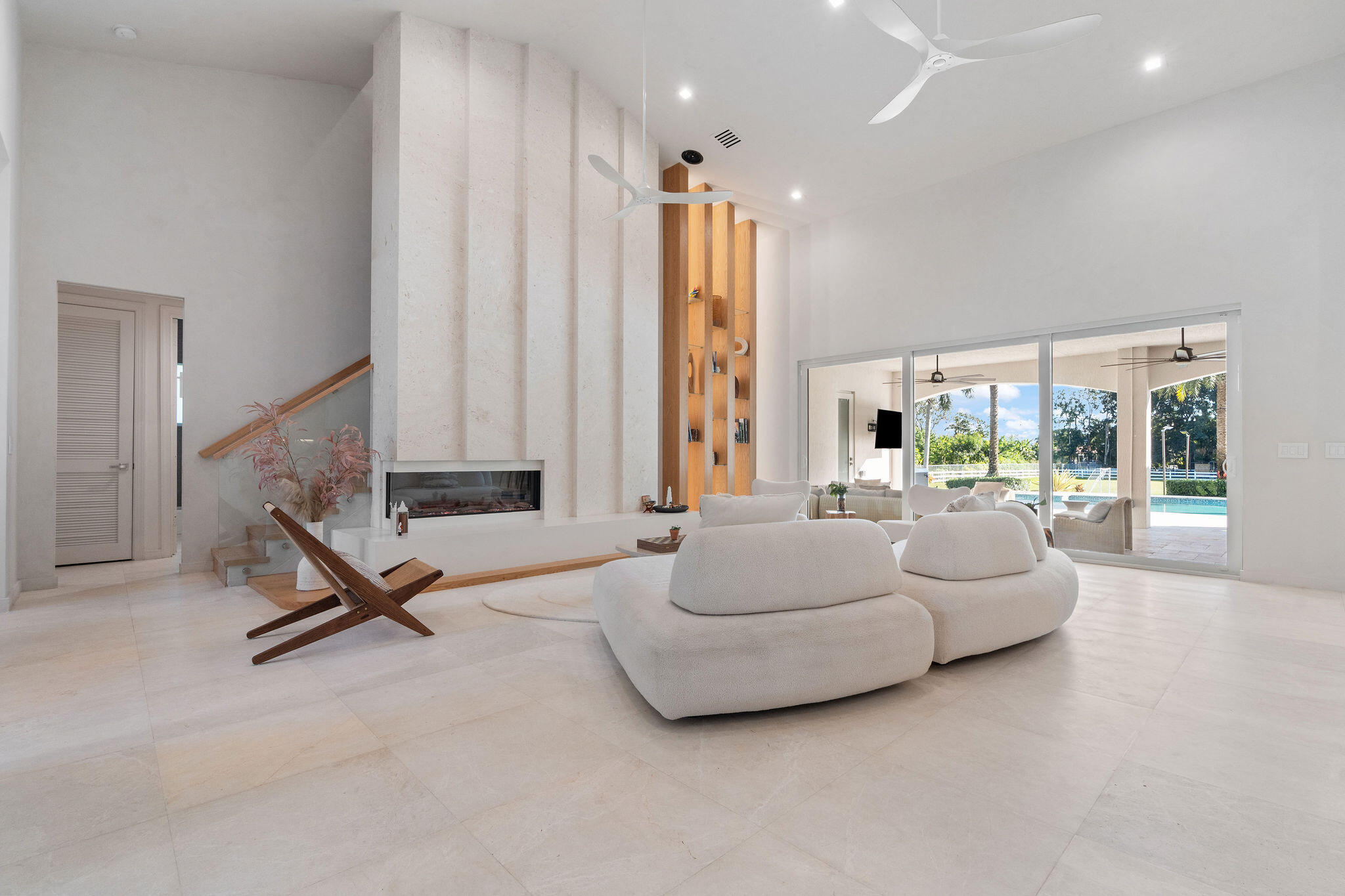 14600 Sunset Lane