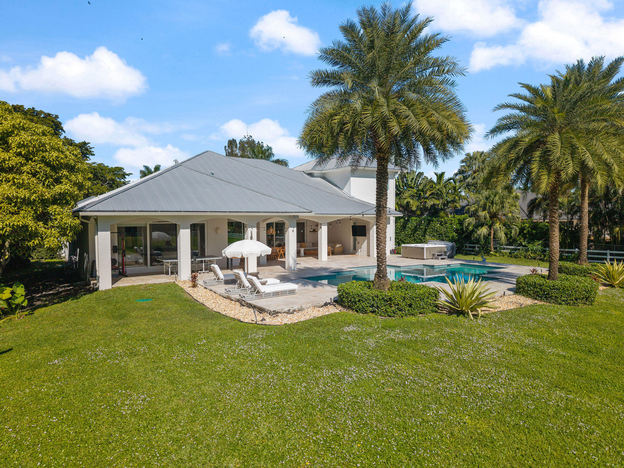 14600 Sunset Lane