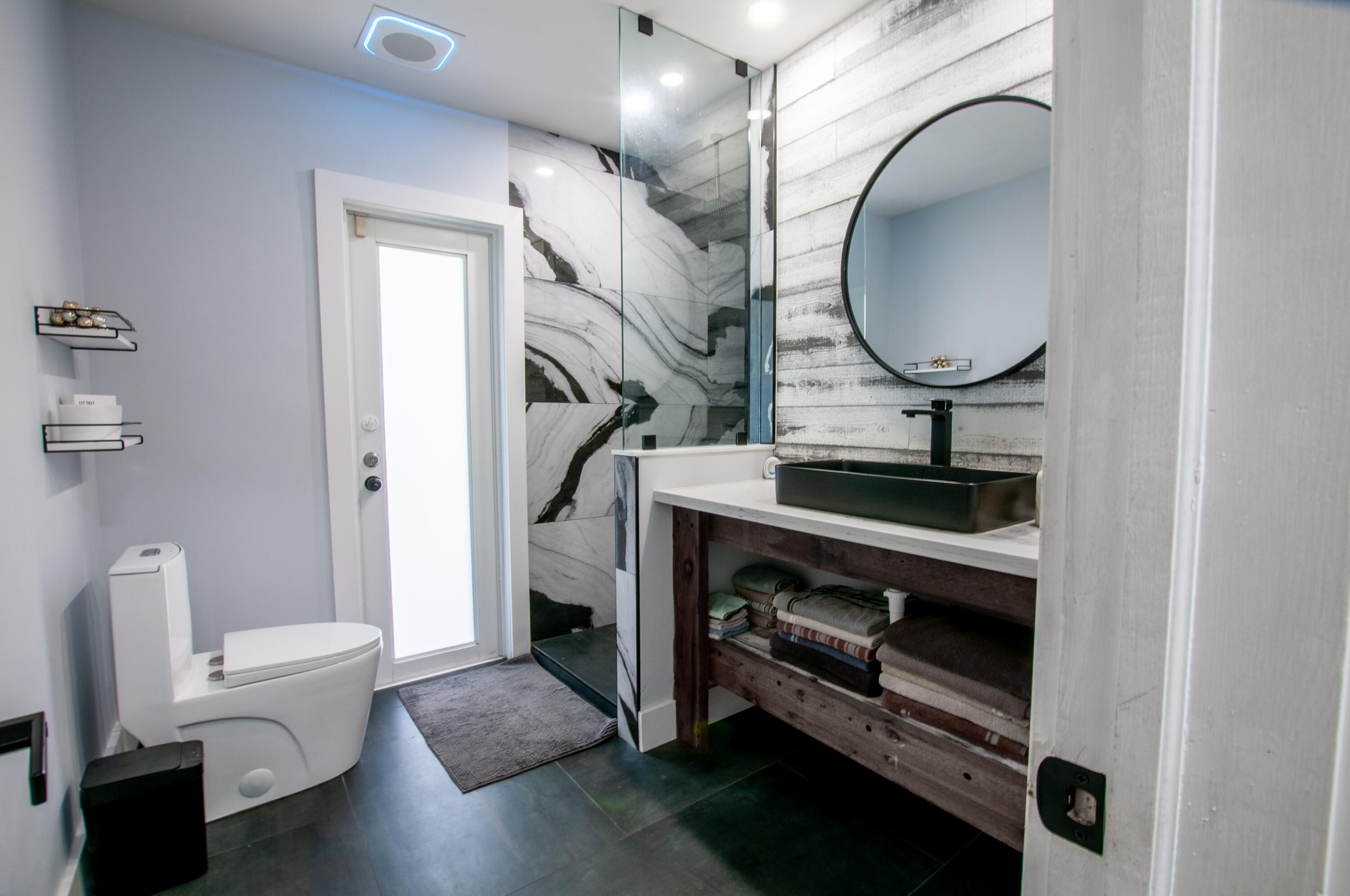 4507 Norfolk Island Pine Drive