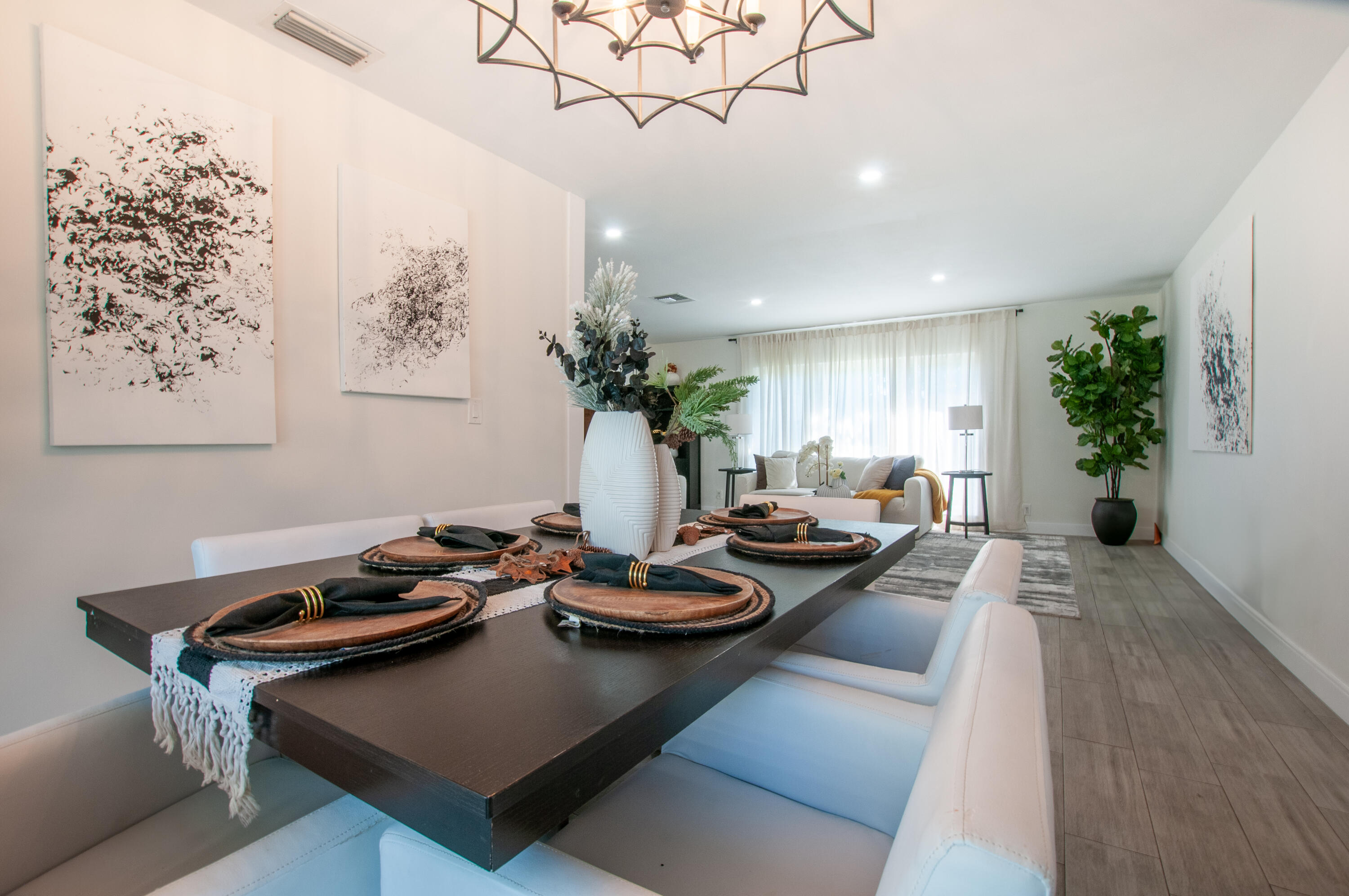 4507 Norfolk Island Pine Drive