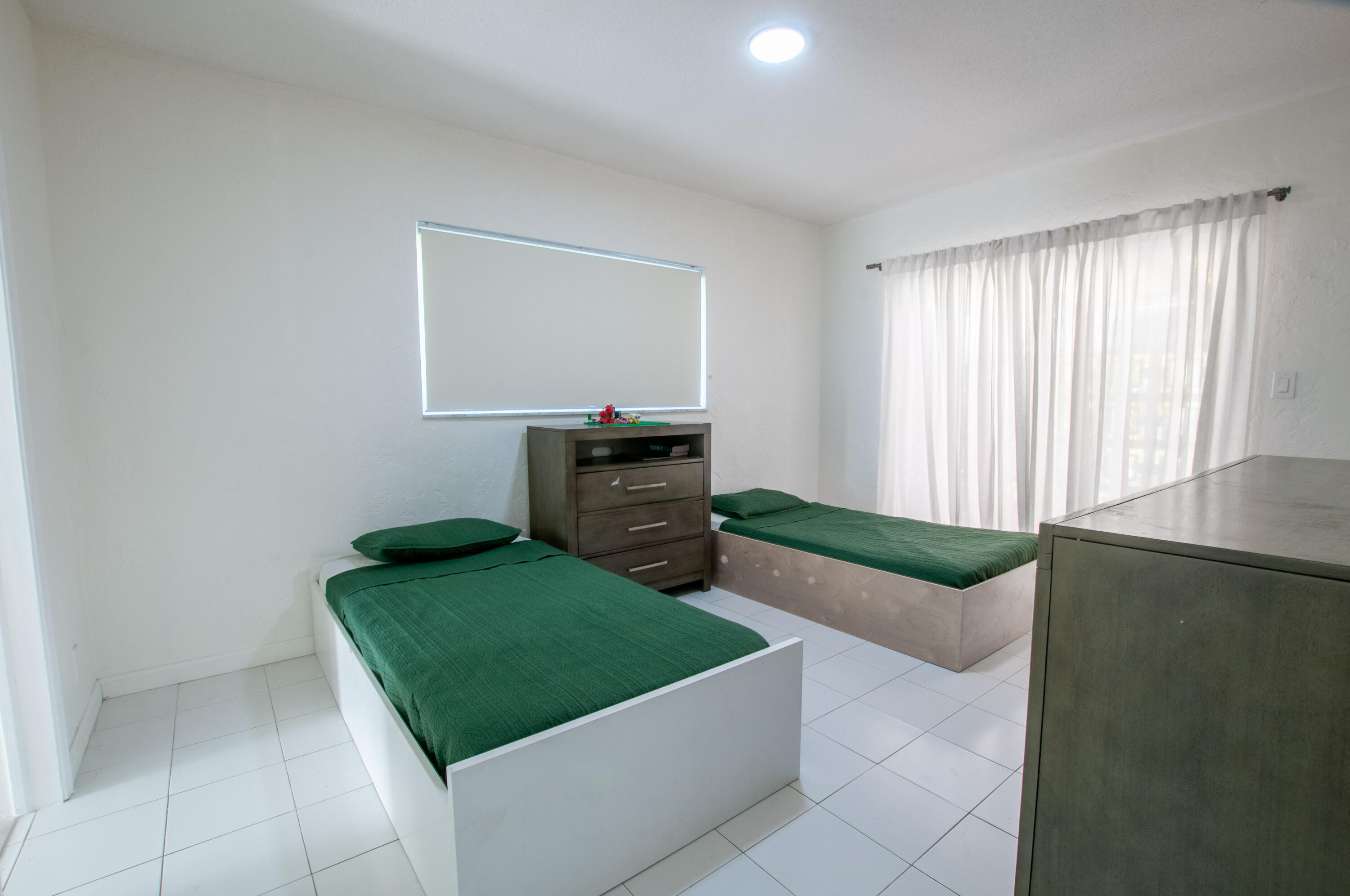 4507 Norfolk Island Pine Drive