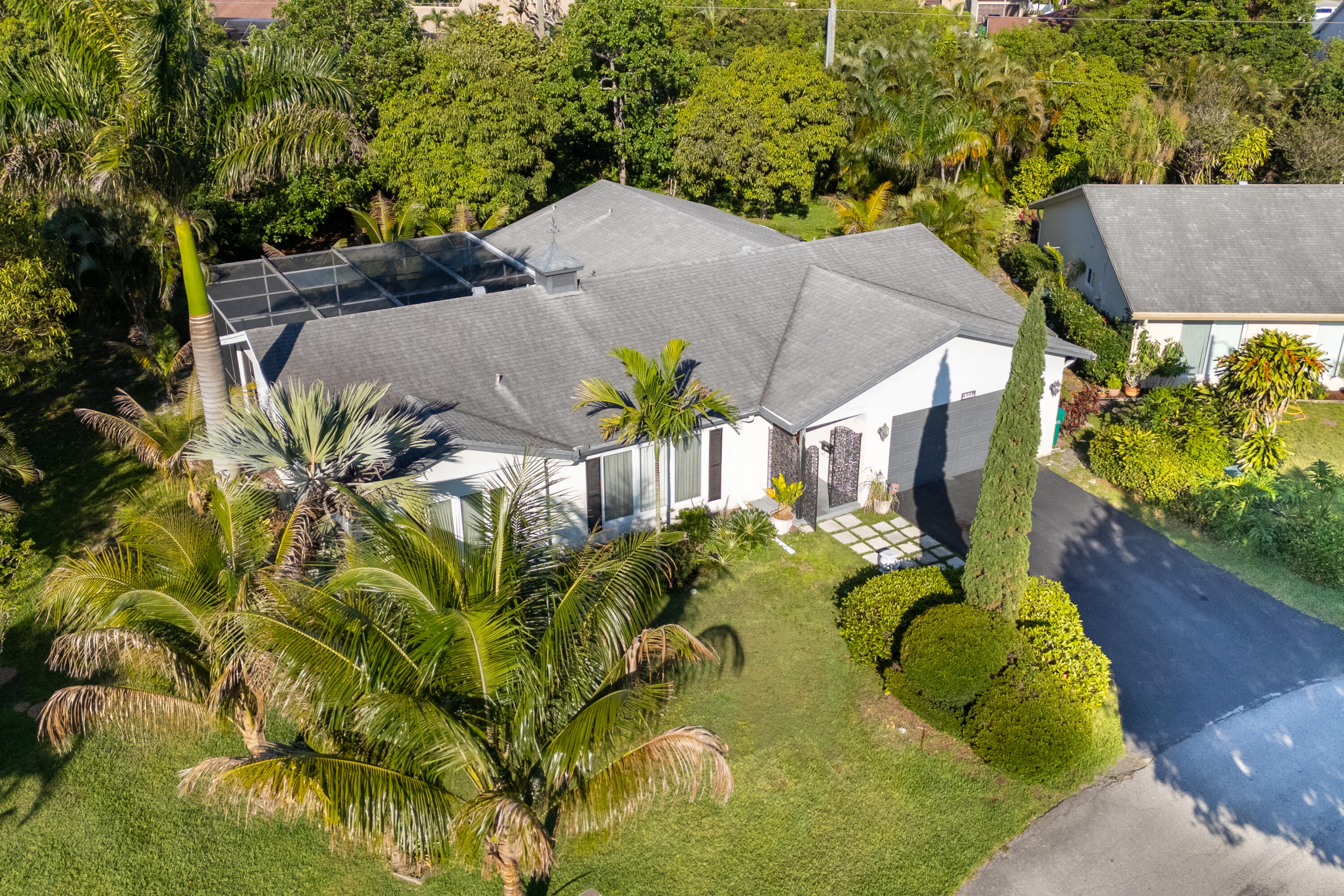 4507 Norfolk Island Pine Drive