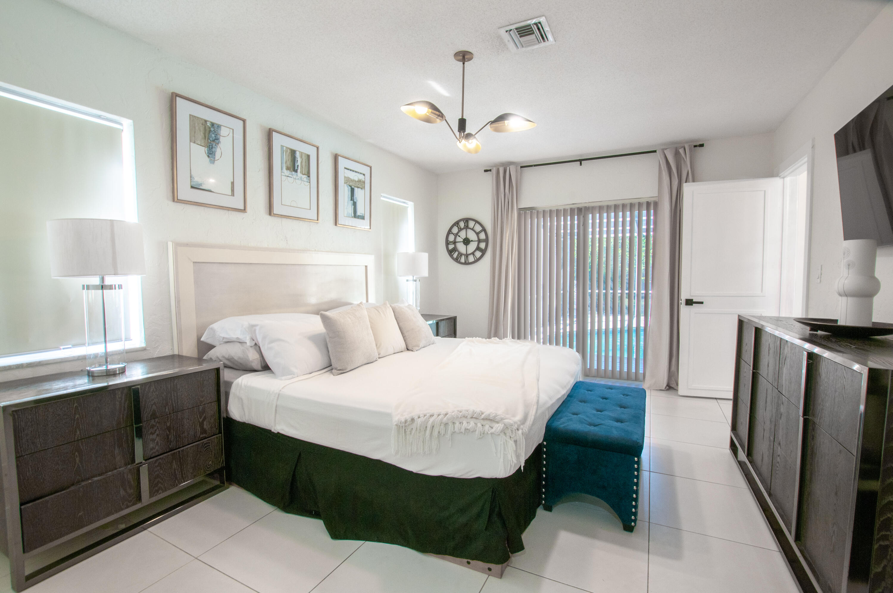 4507 Norfolk Island Pine Drive