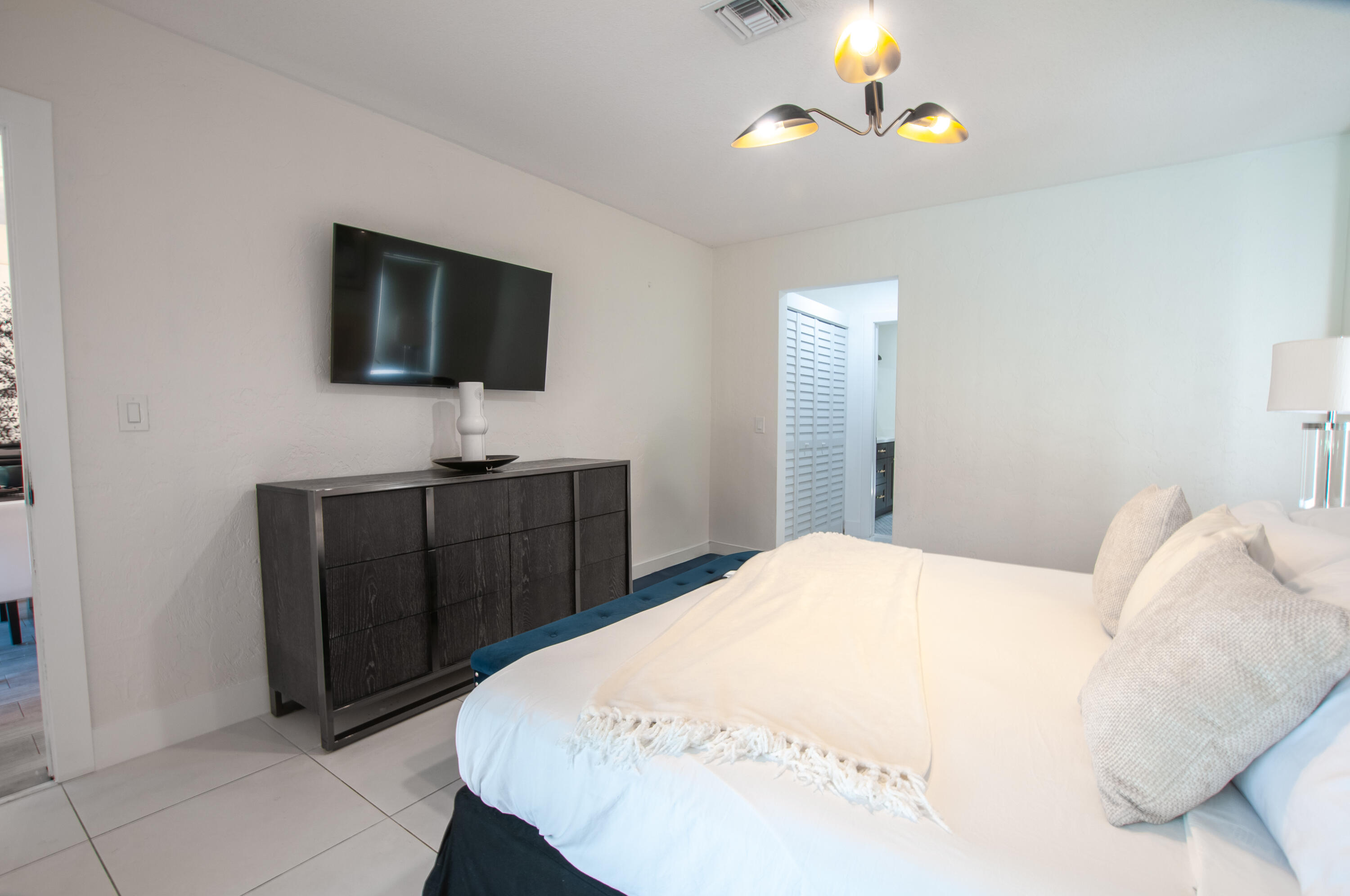 4507 Norfolk Island Pine Drive