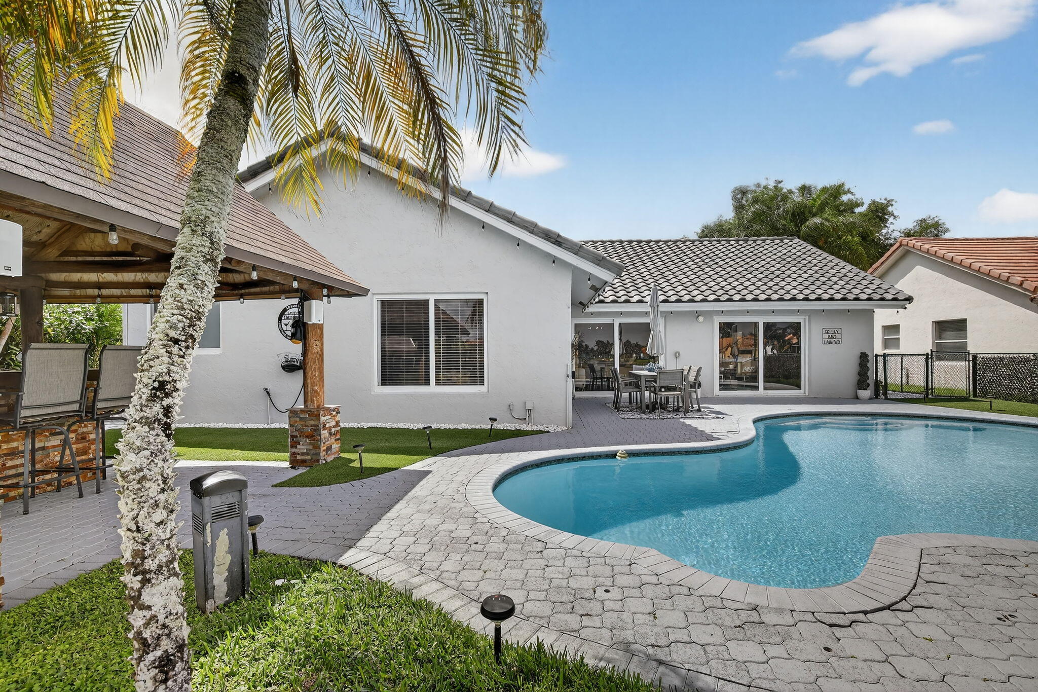 16323 NW 5th Street