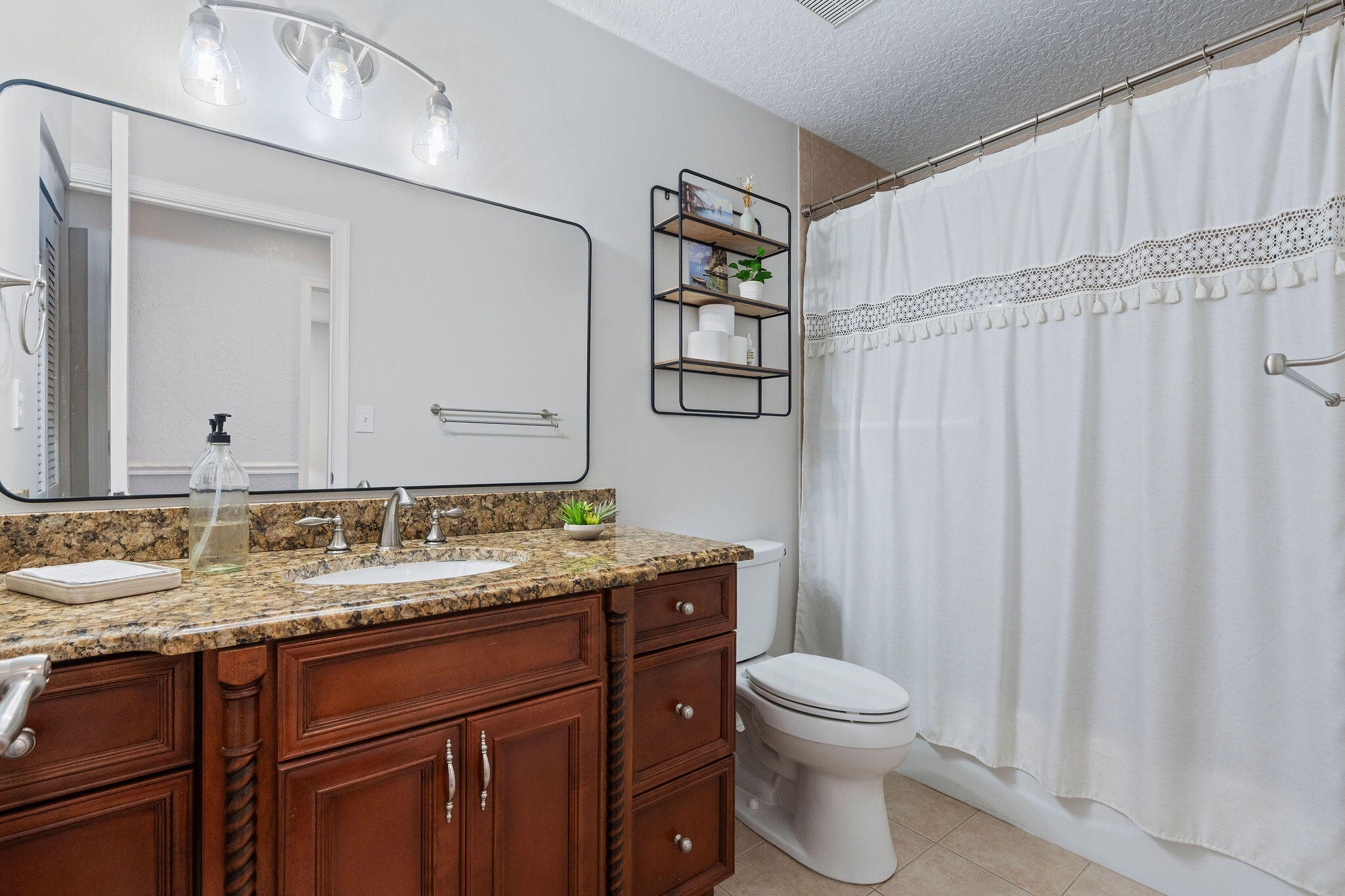 13821 Alexandria Court