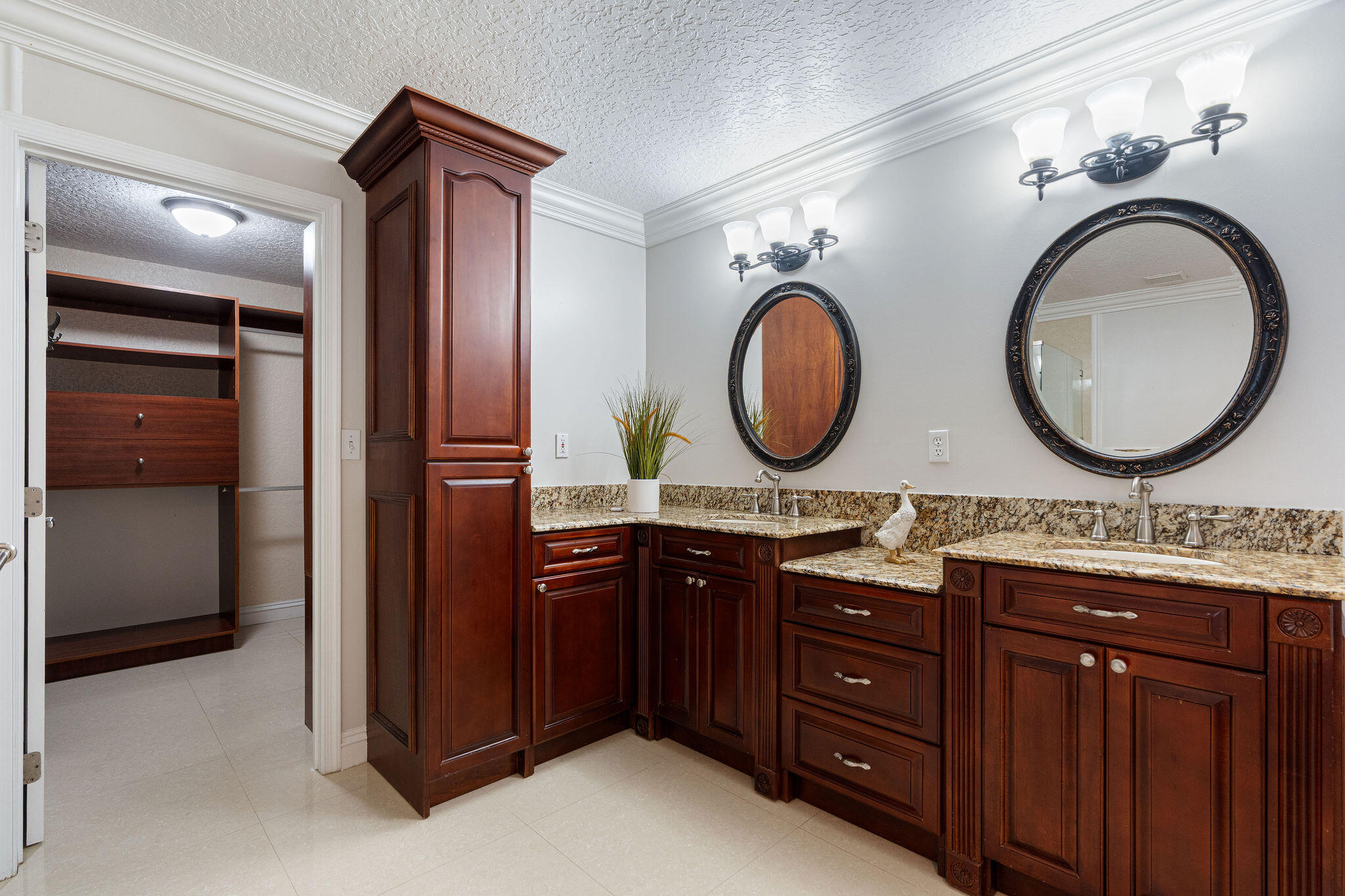 13821 Alexandria Court