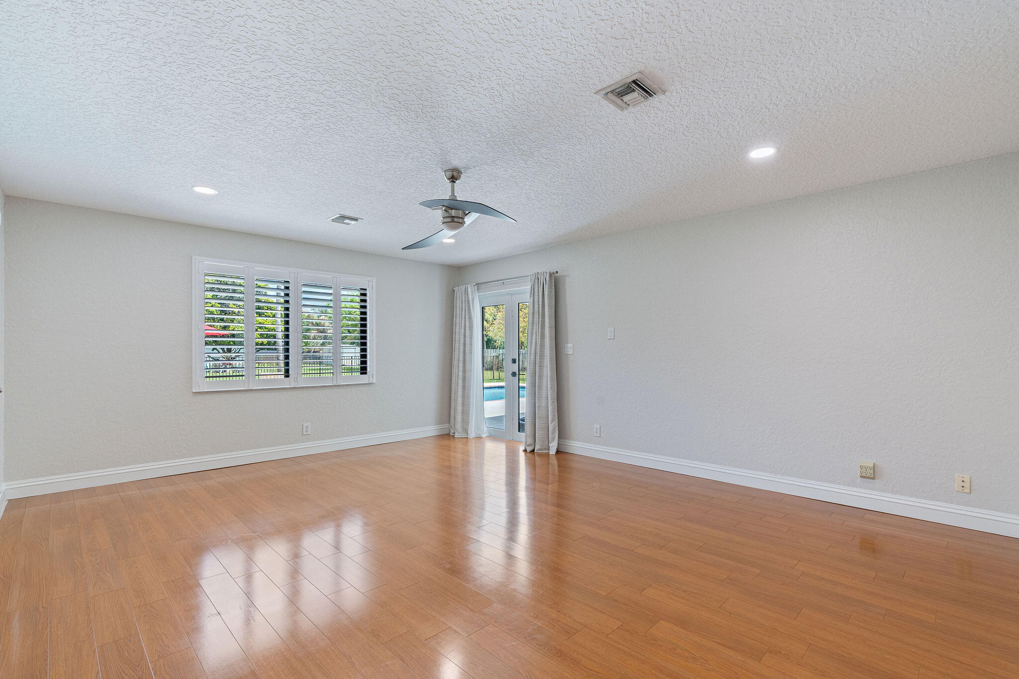 13821 Alexandria Court