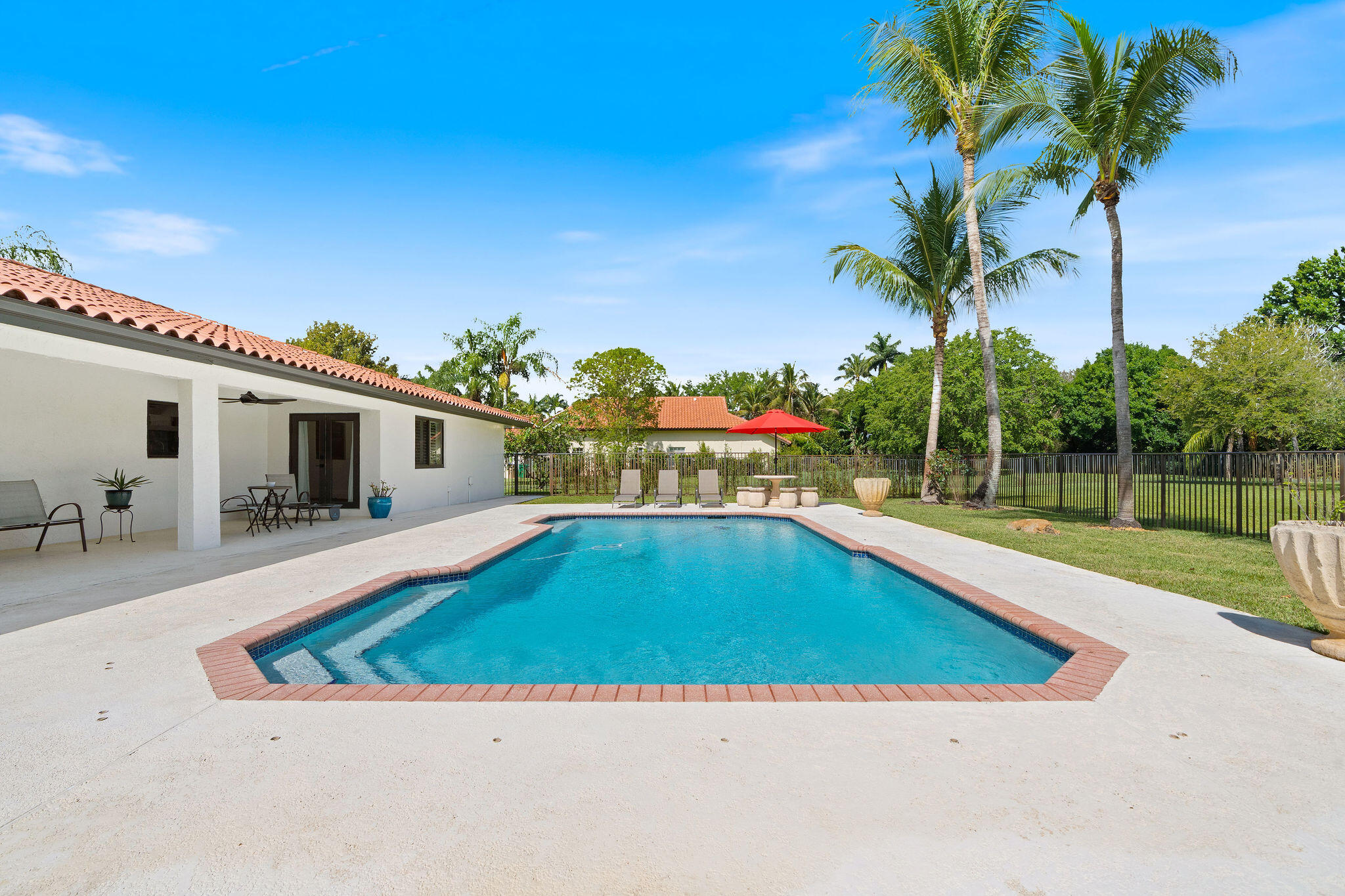 13821 Alexandria Court