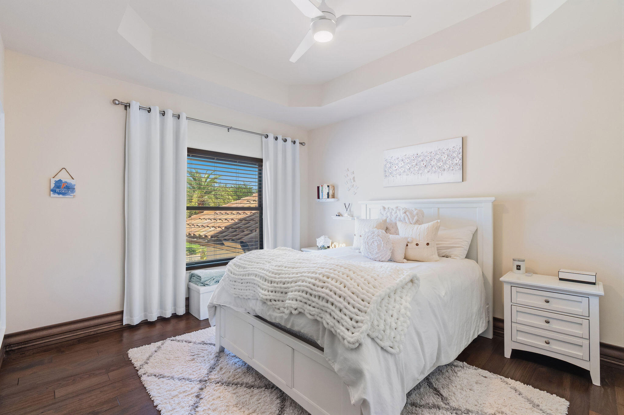 4052 E Ridgeview Drive