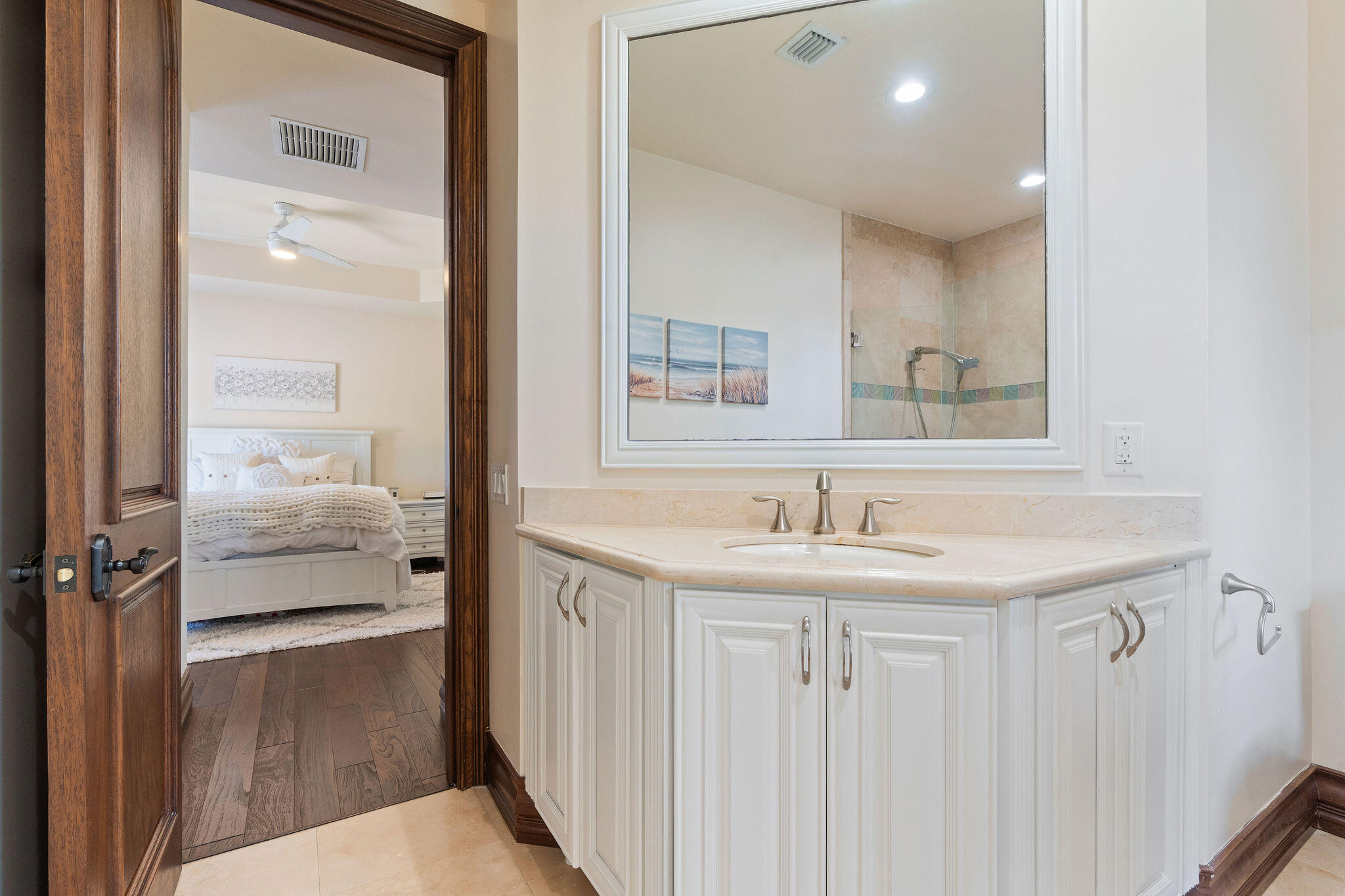 4052 E Ridgeview Drive