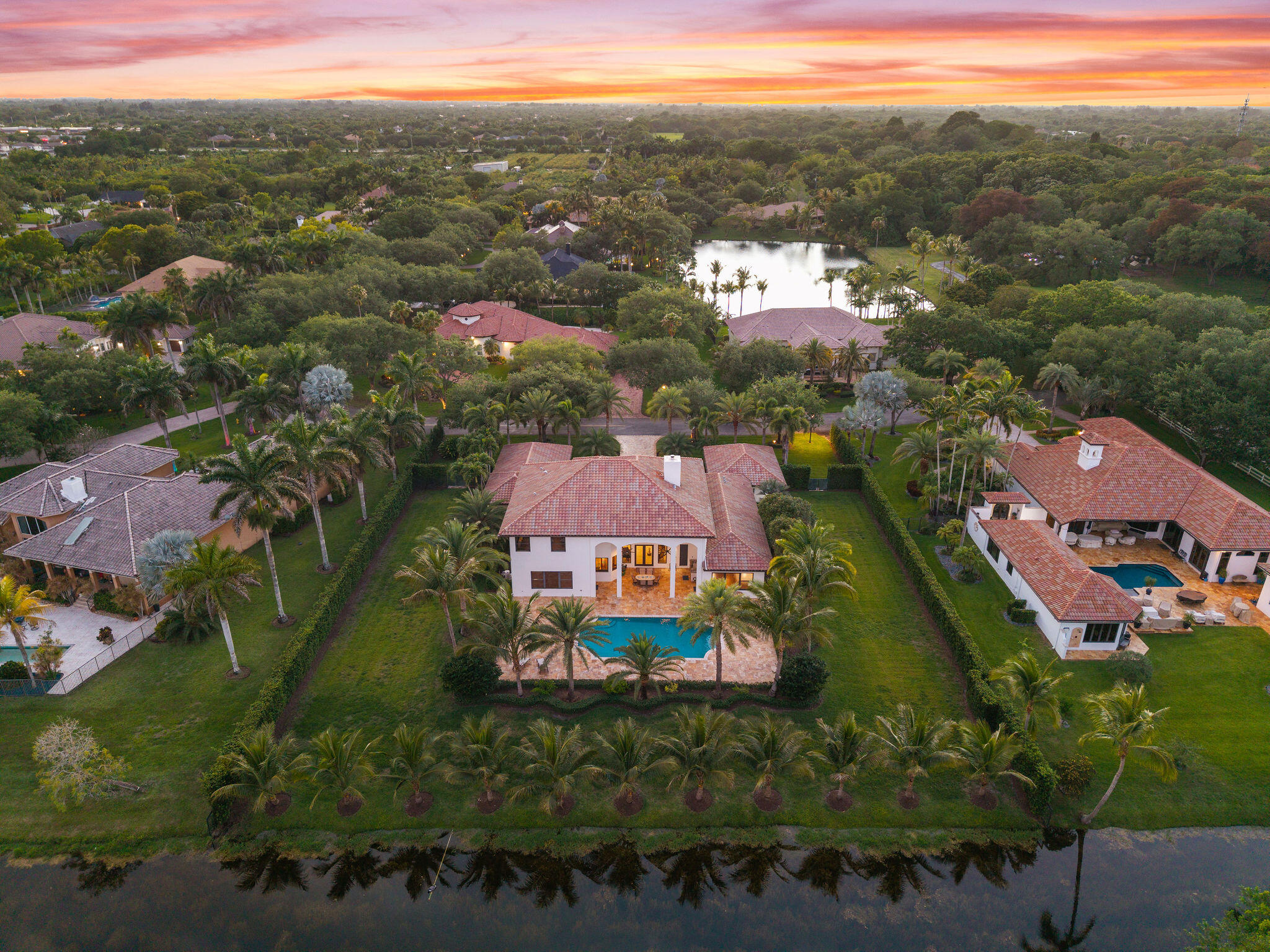 4052 E Ridgeview Drive