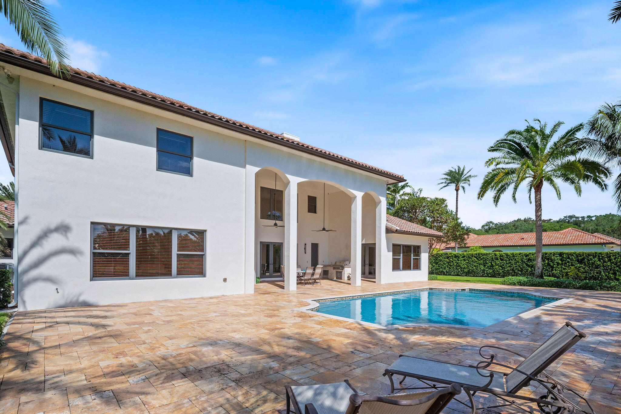 4052 E Ridgeview Drive