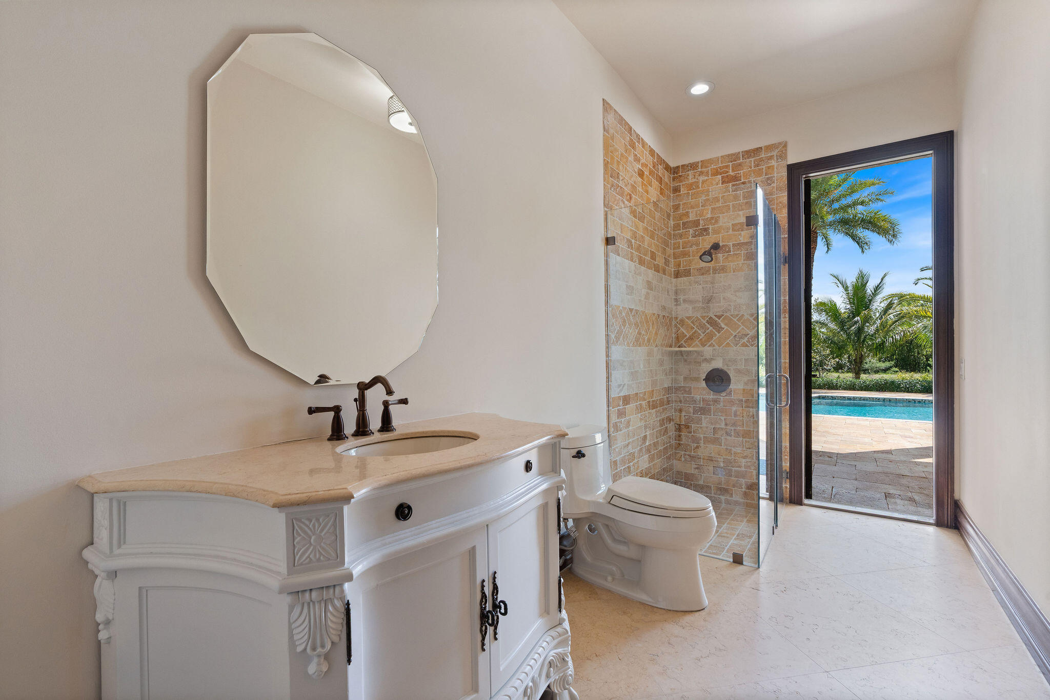 4052 E Ridgeview Drive