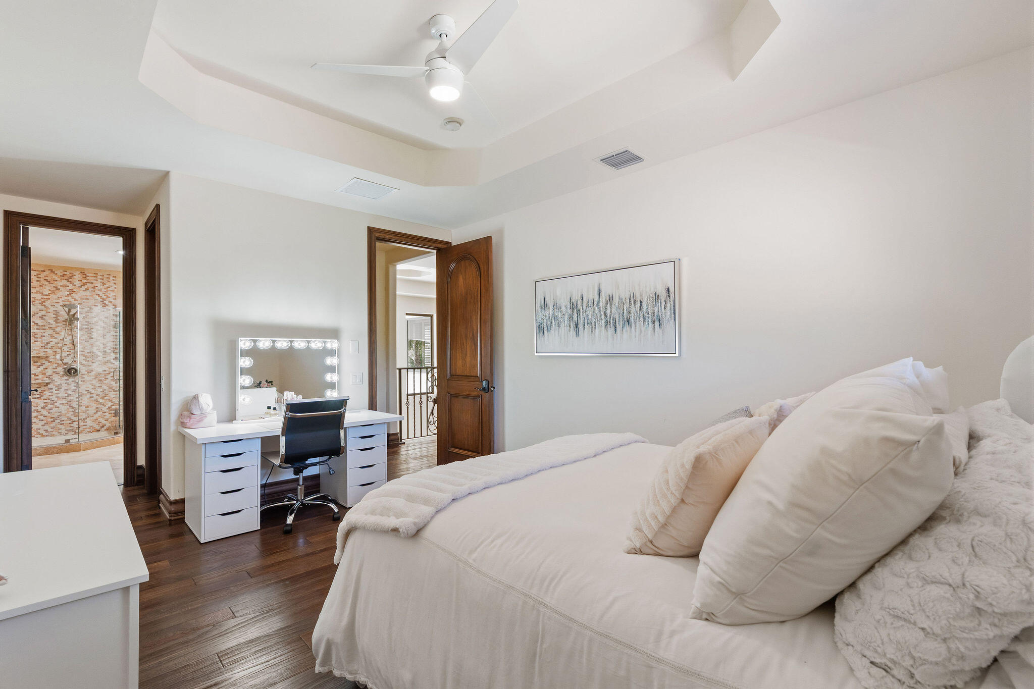 4052 E Ridgeview Drive