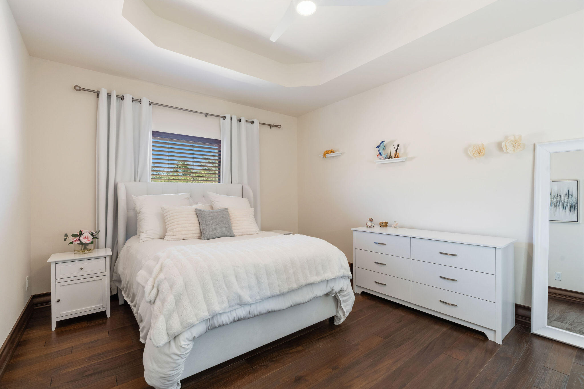 4052 E Ridgeview Drive