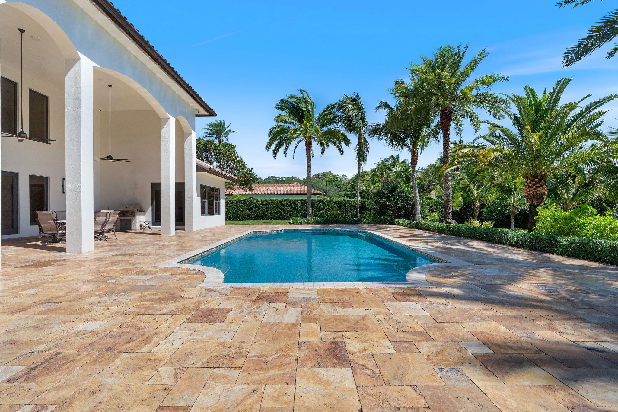 4052 E Ridgeview Drive