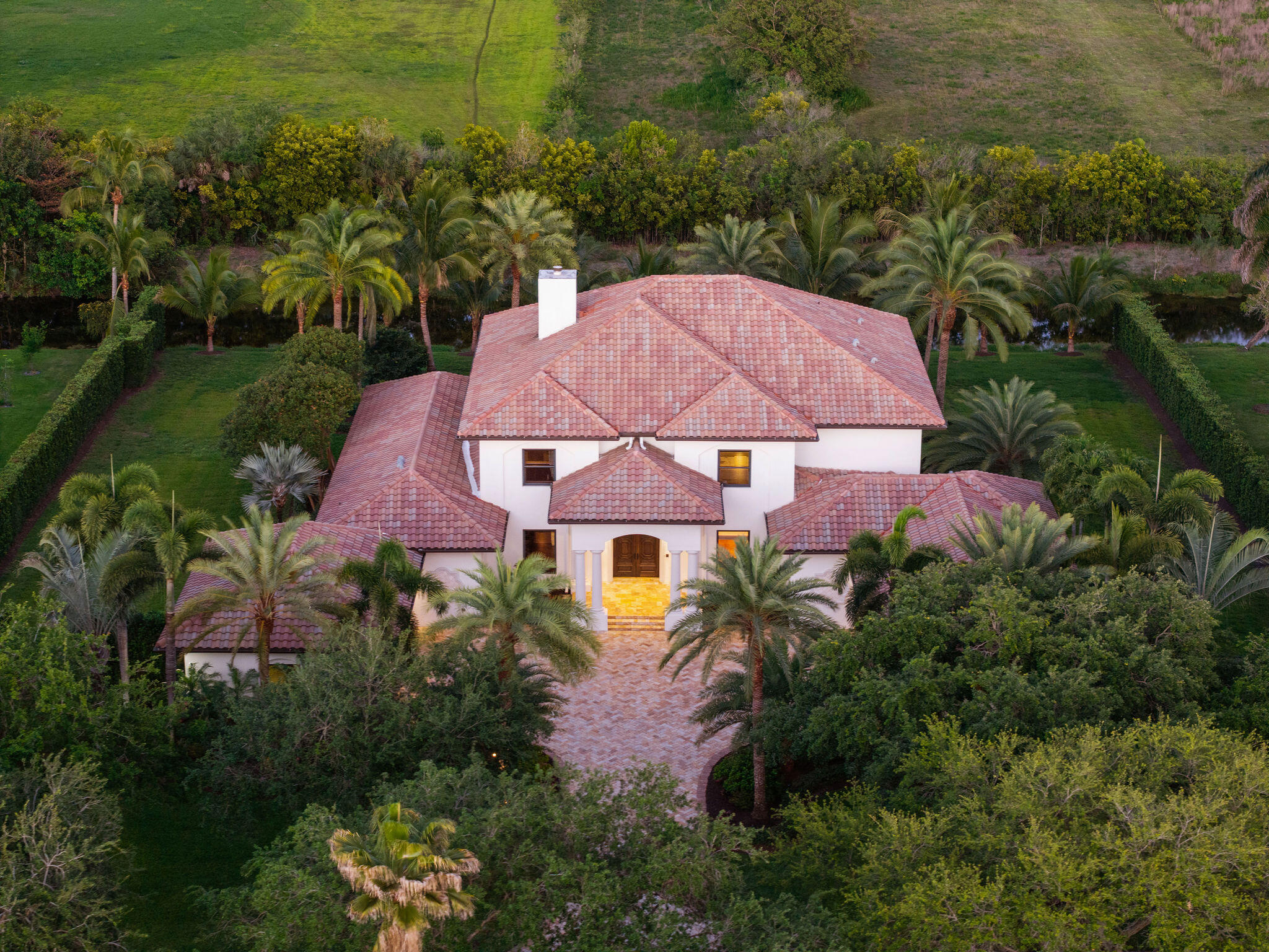 4052 E Ridgeview Drive