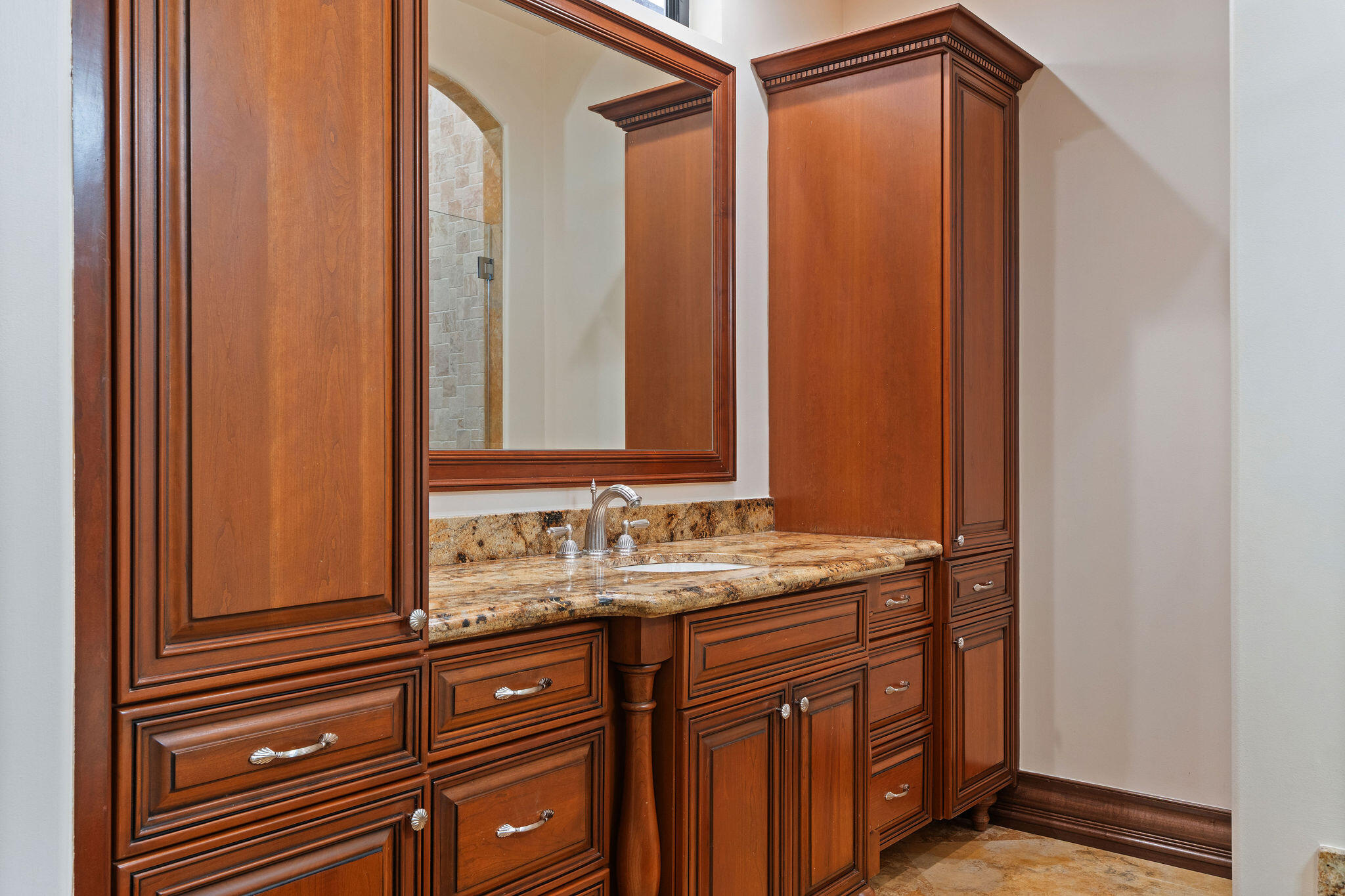 4052 E Ridgeview Drive