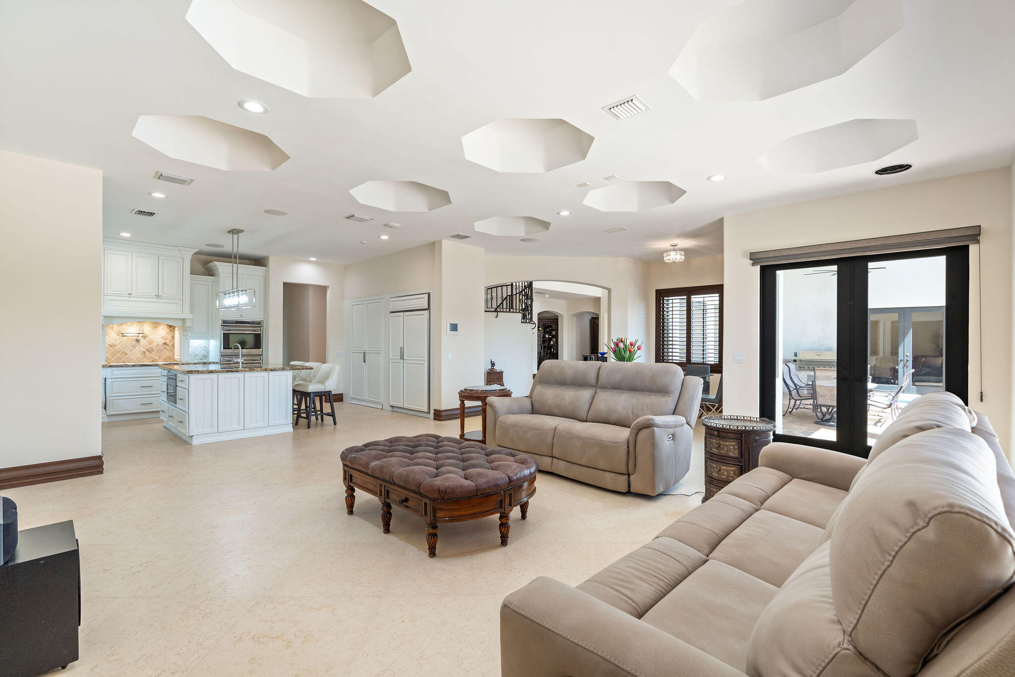 4052 E Ridgeview Drive