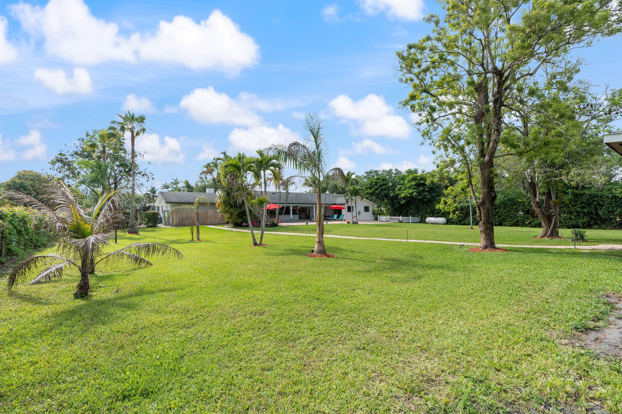 5340 SW 195 Terrace