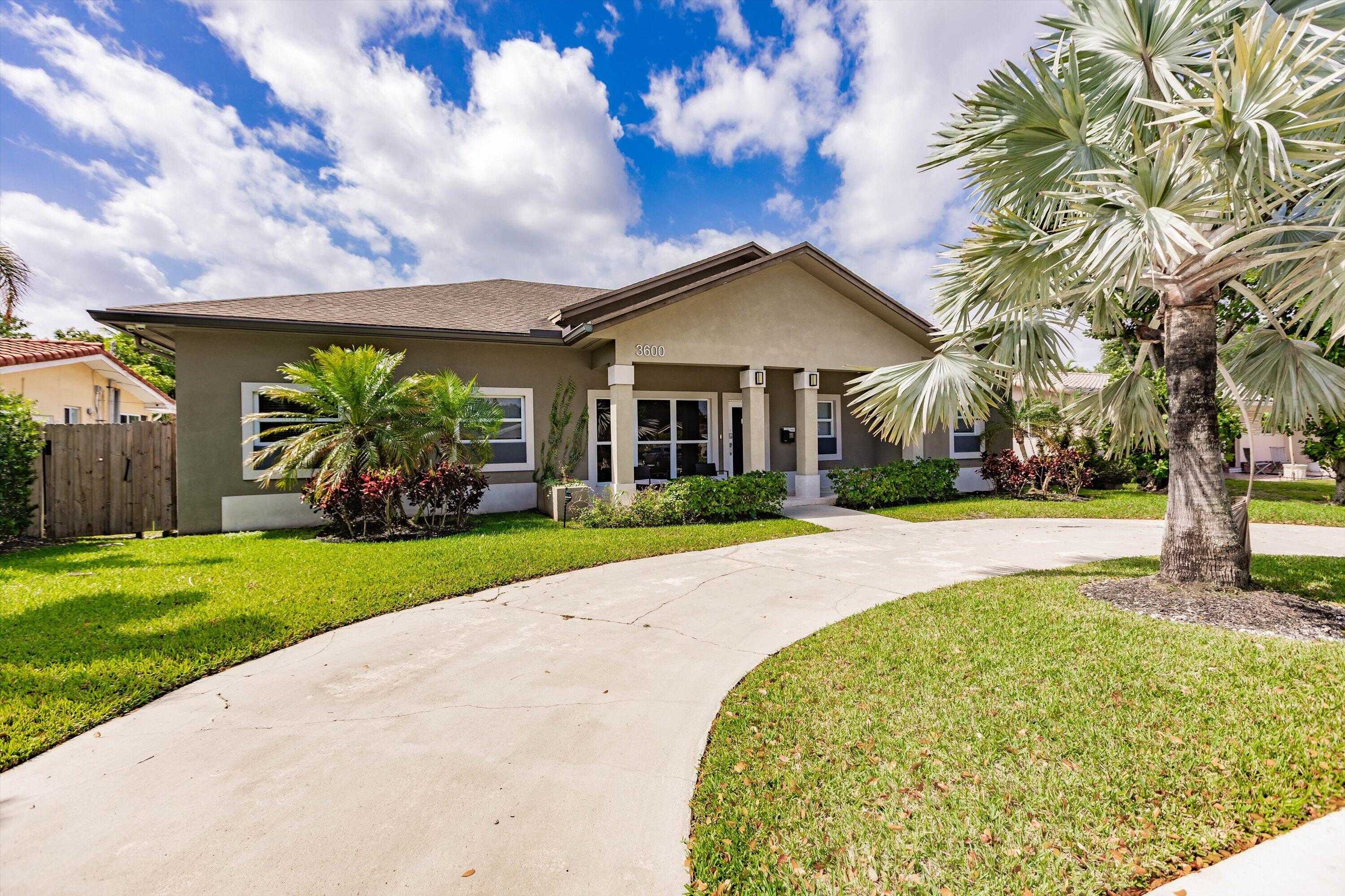 3660 S Longfellow Circle