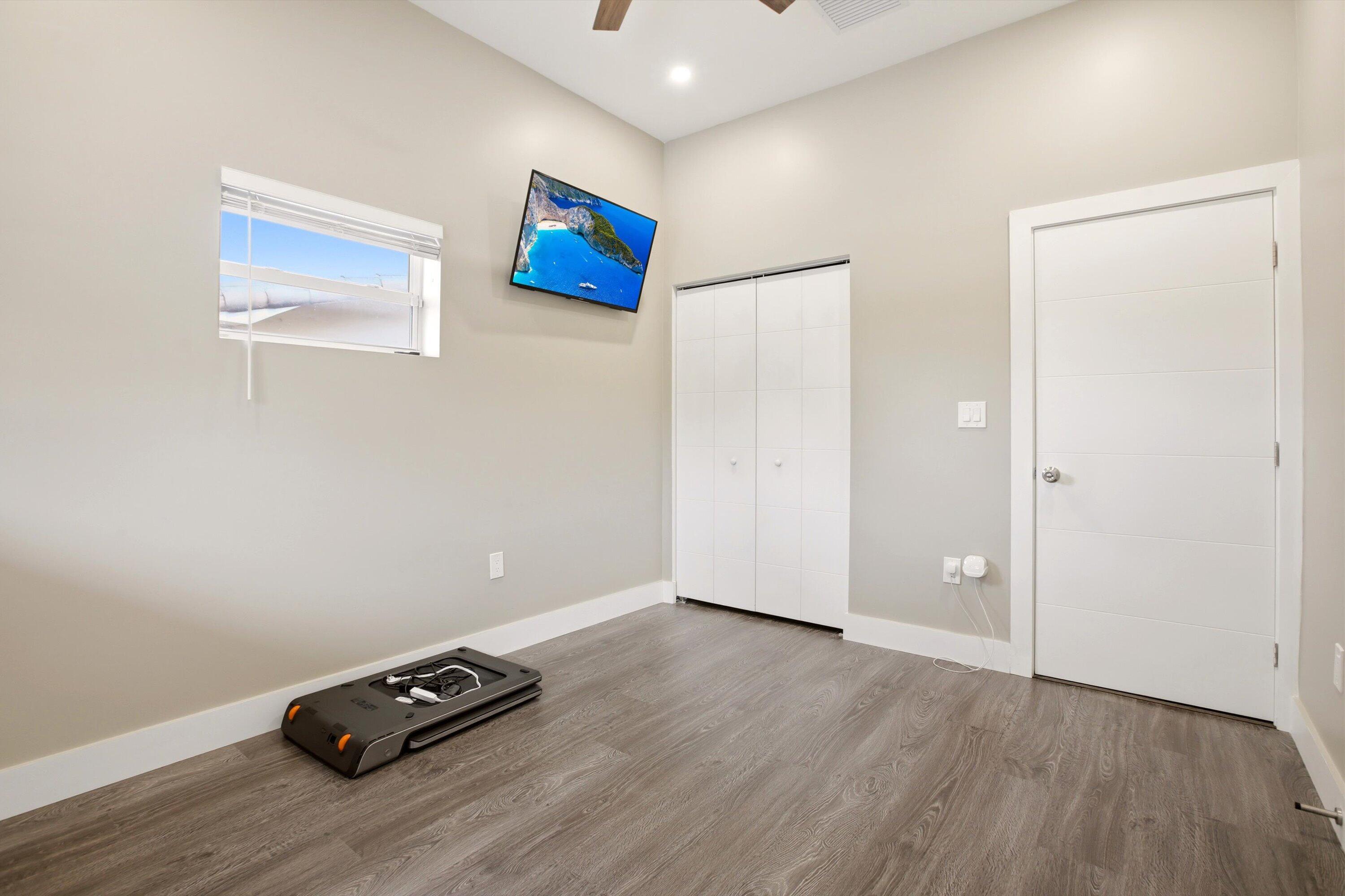 3660 S Longfellow Circle