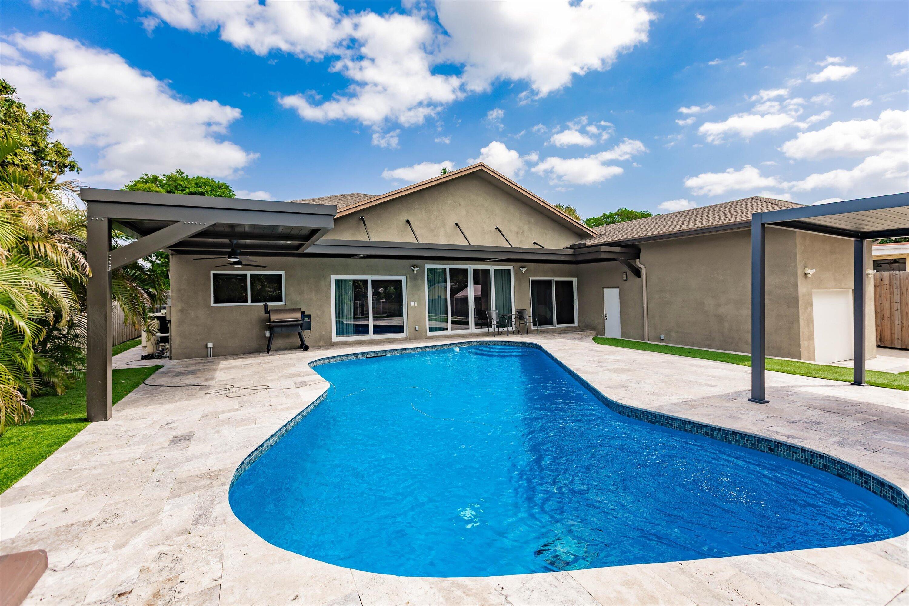 3660 S Longfellow Circle