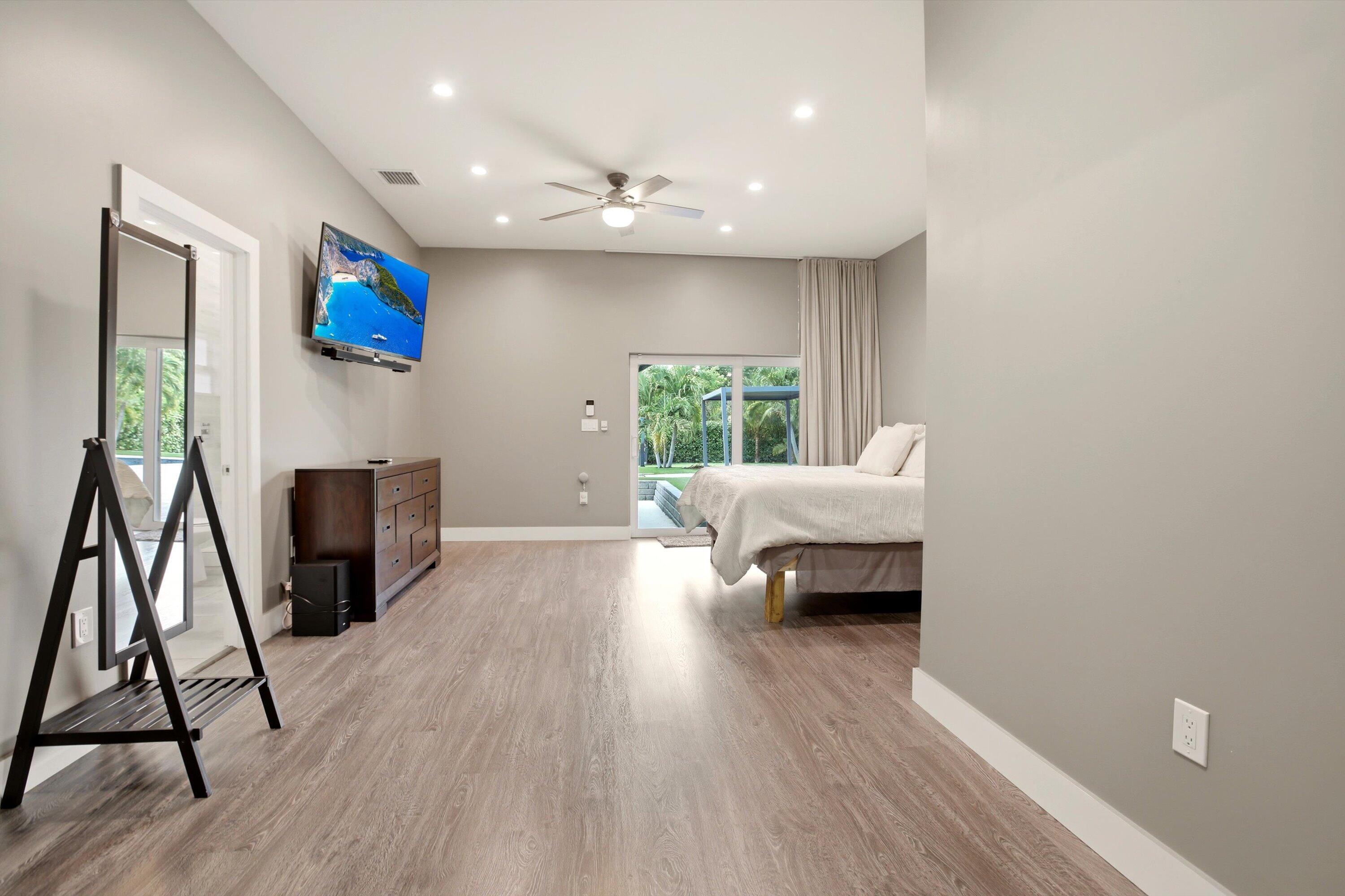 3660 S Longfellow Circle