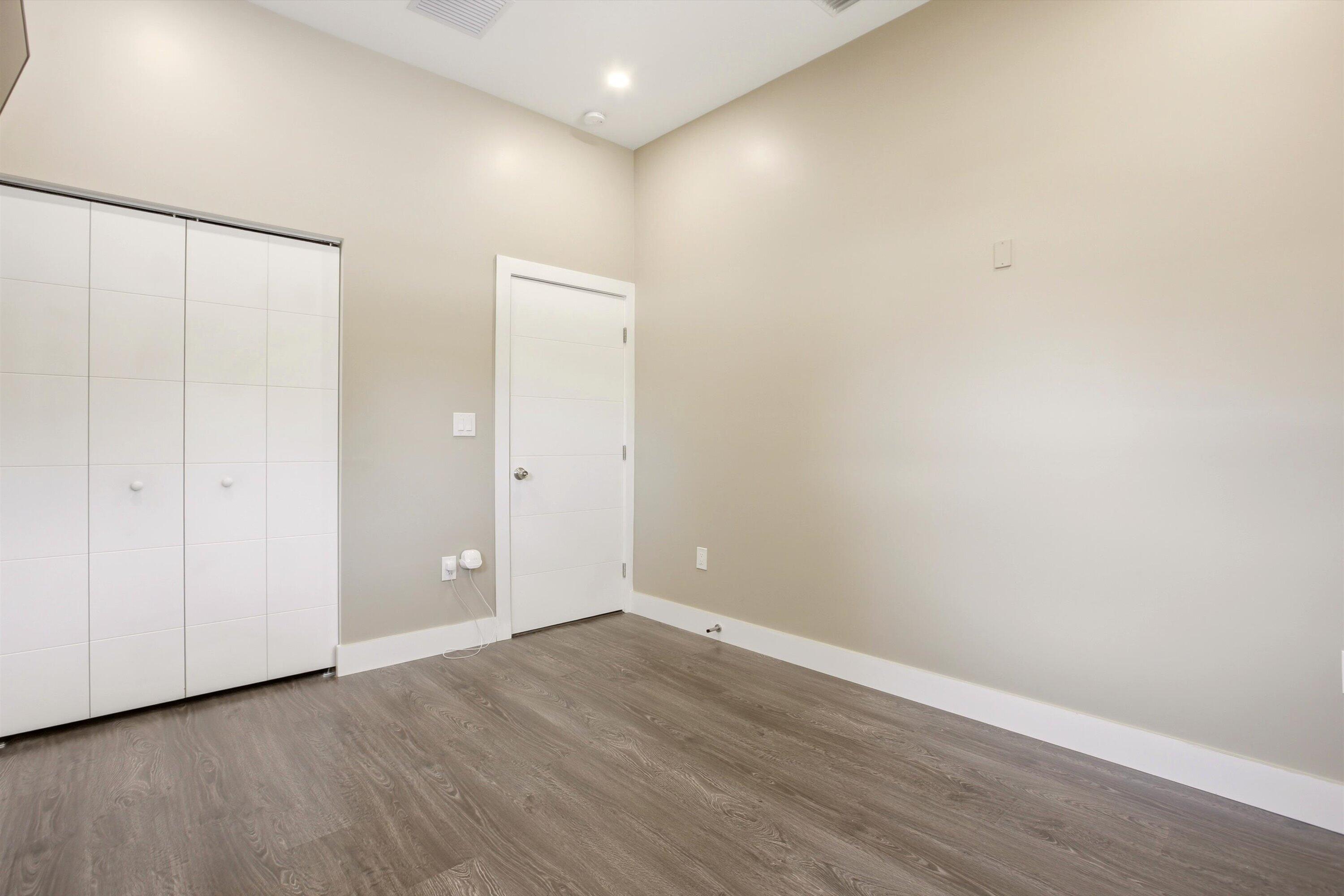 3660 S Longfellow Circle