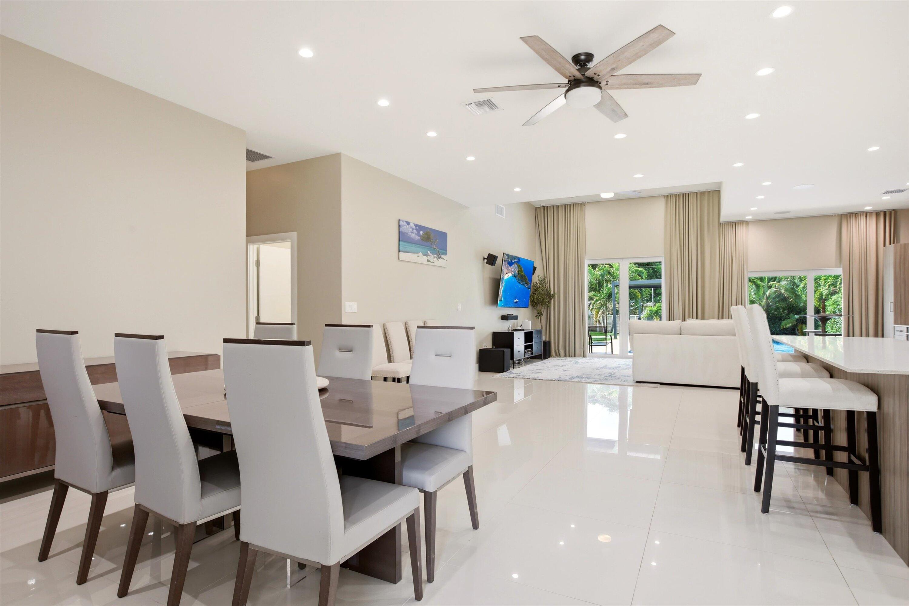 3660 S Longfellow Circle