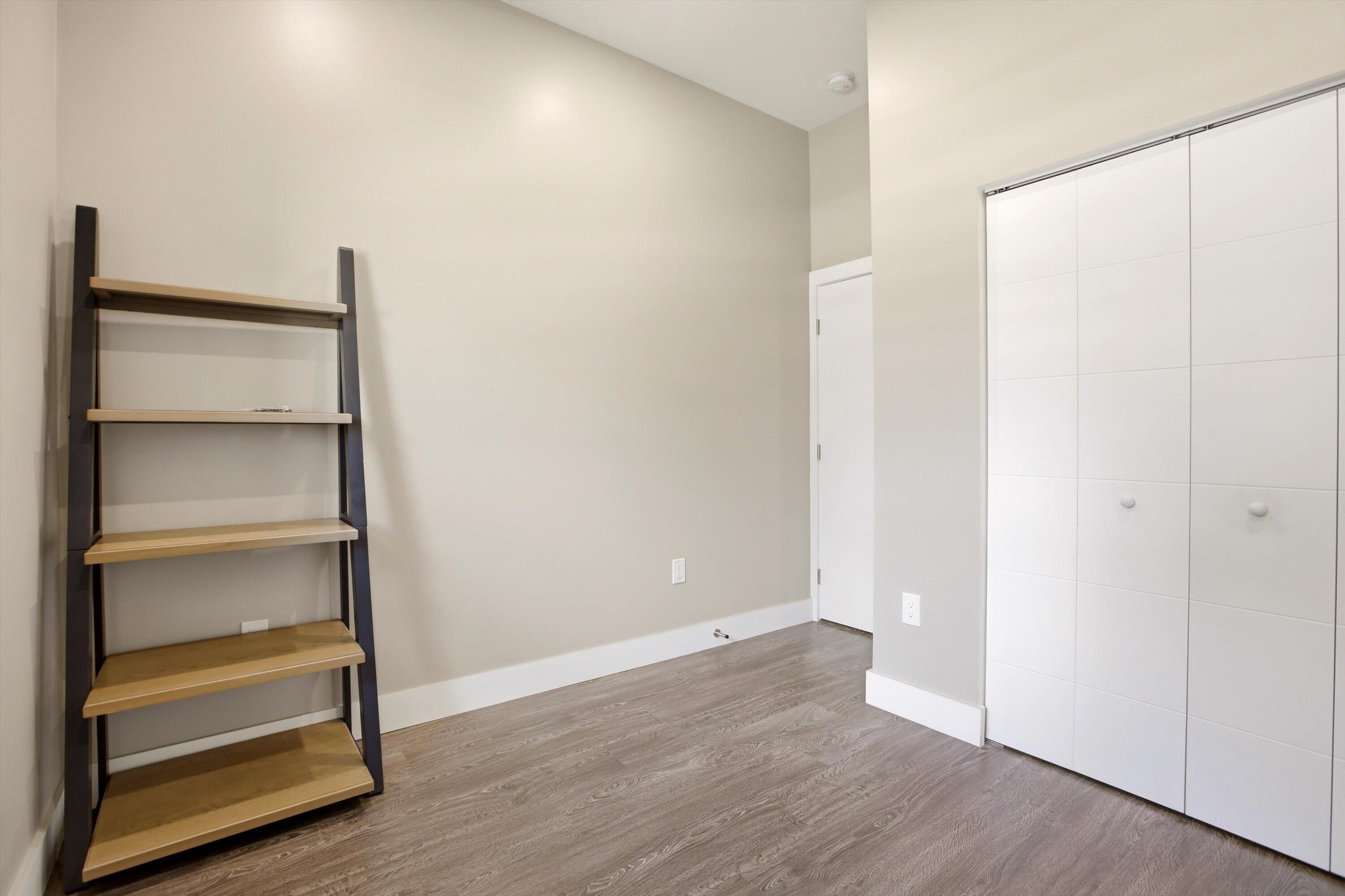 3660 S Longfellow Circle