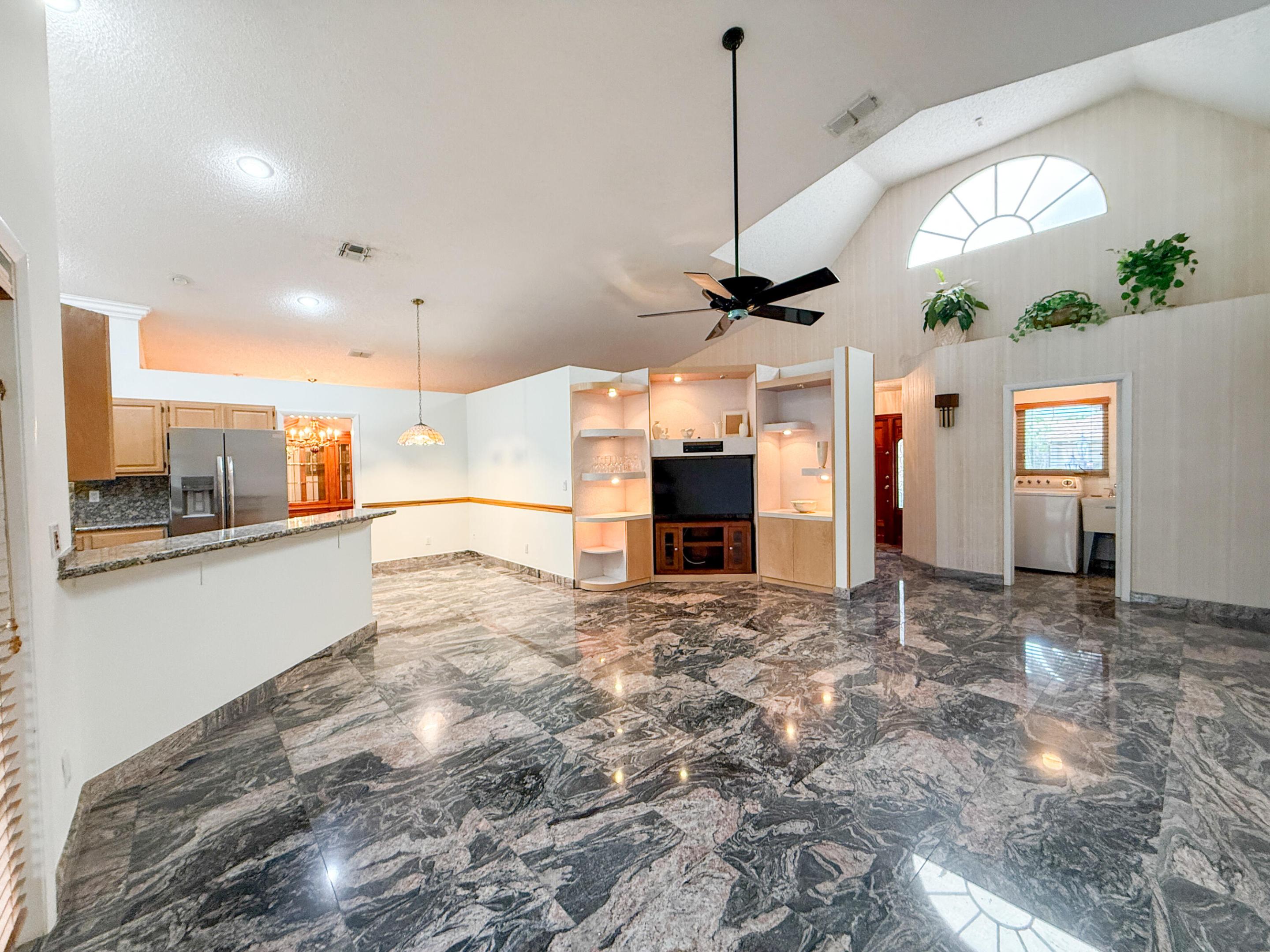 3104 Peachtree Circle