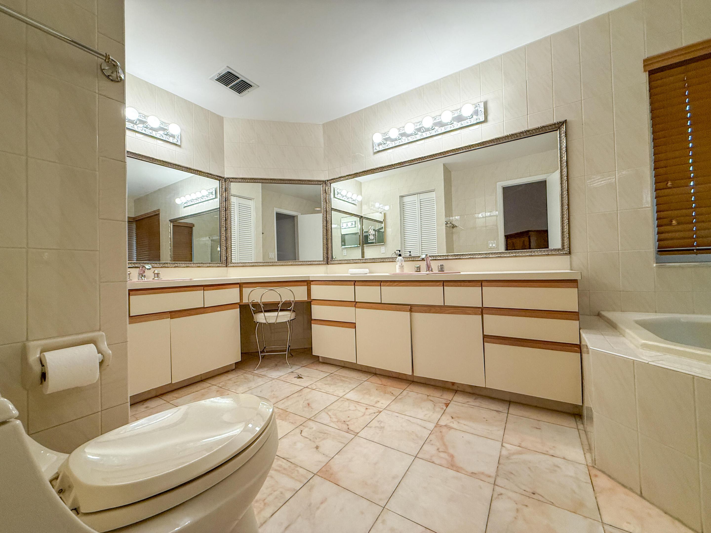3104 Peachtree Circle