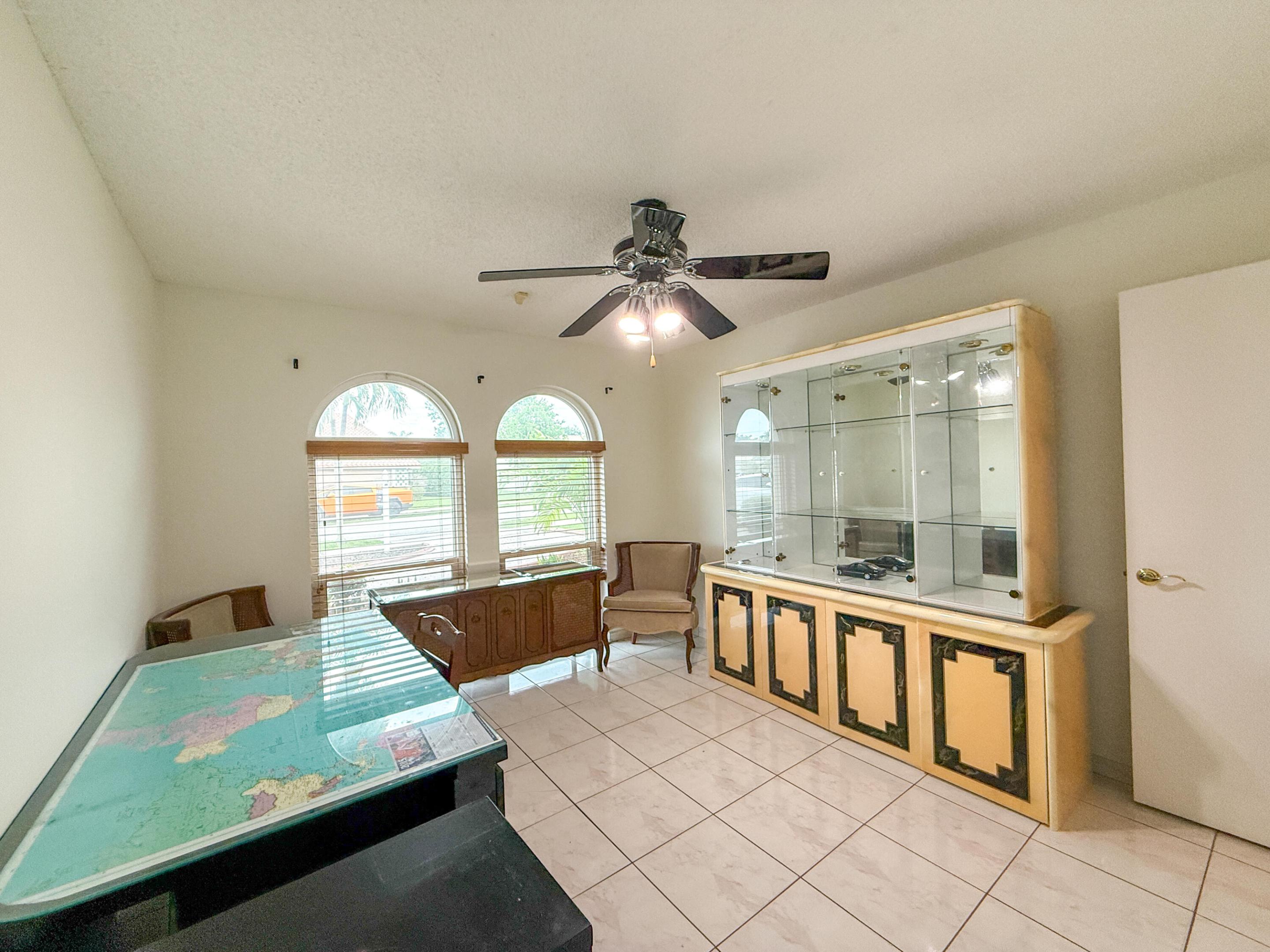 3104 Peachtree Circle