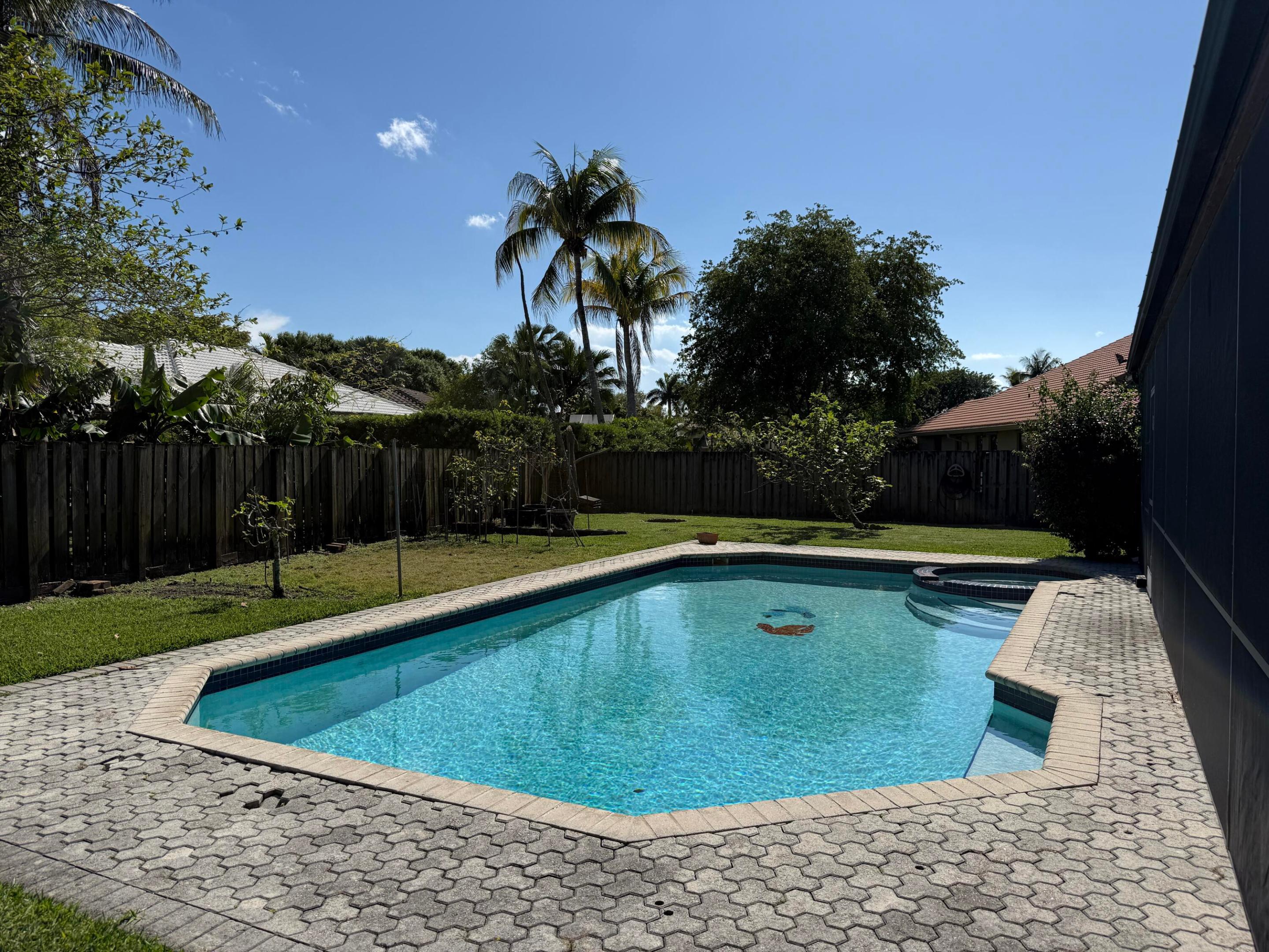 3104 Peachtree Circle