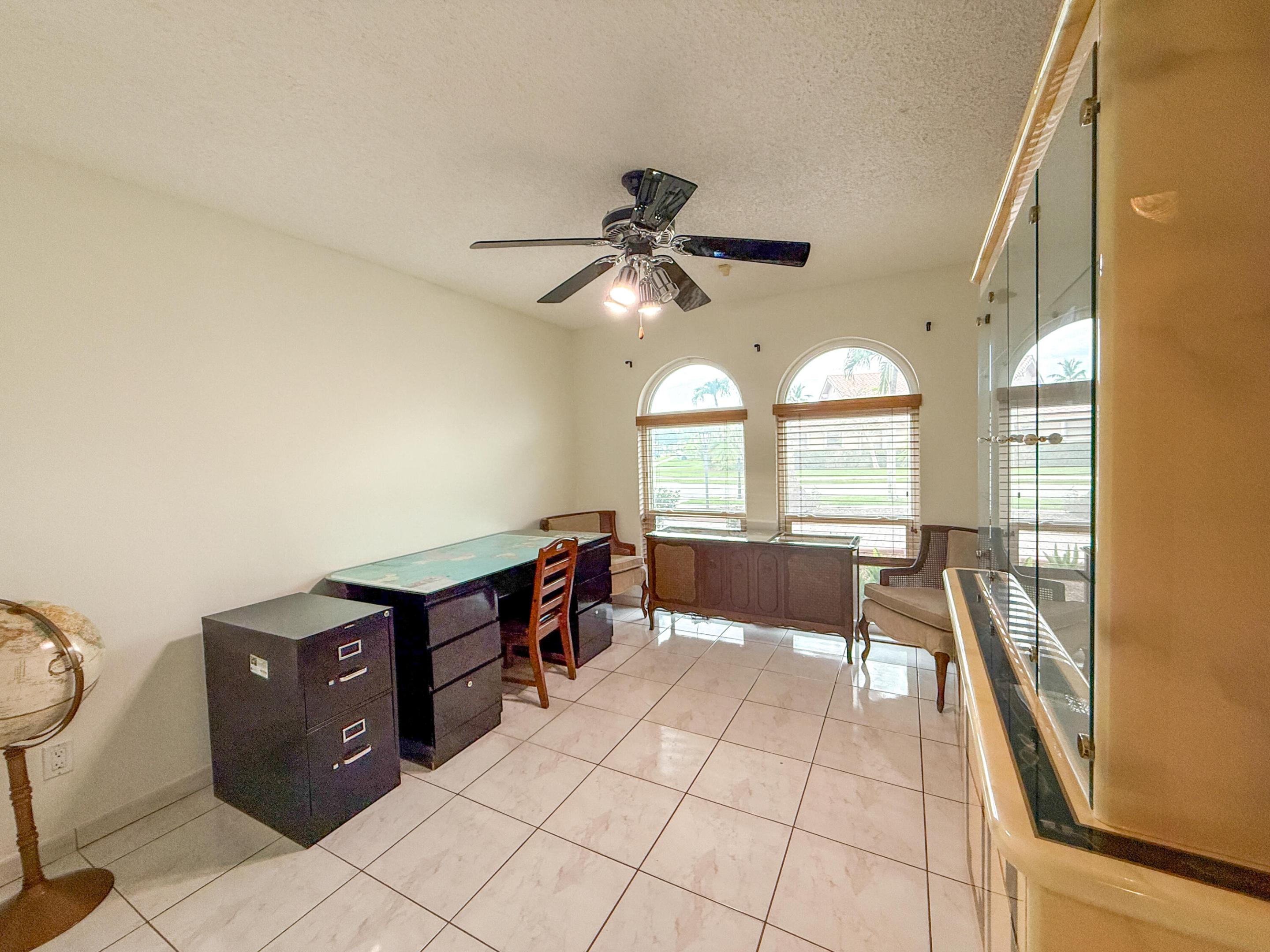 3104 Peachtree Circle