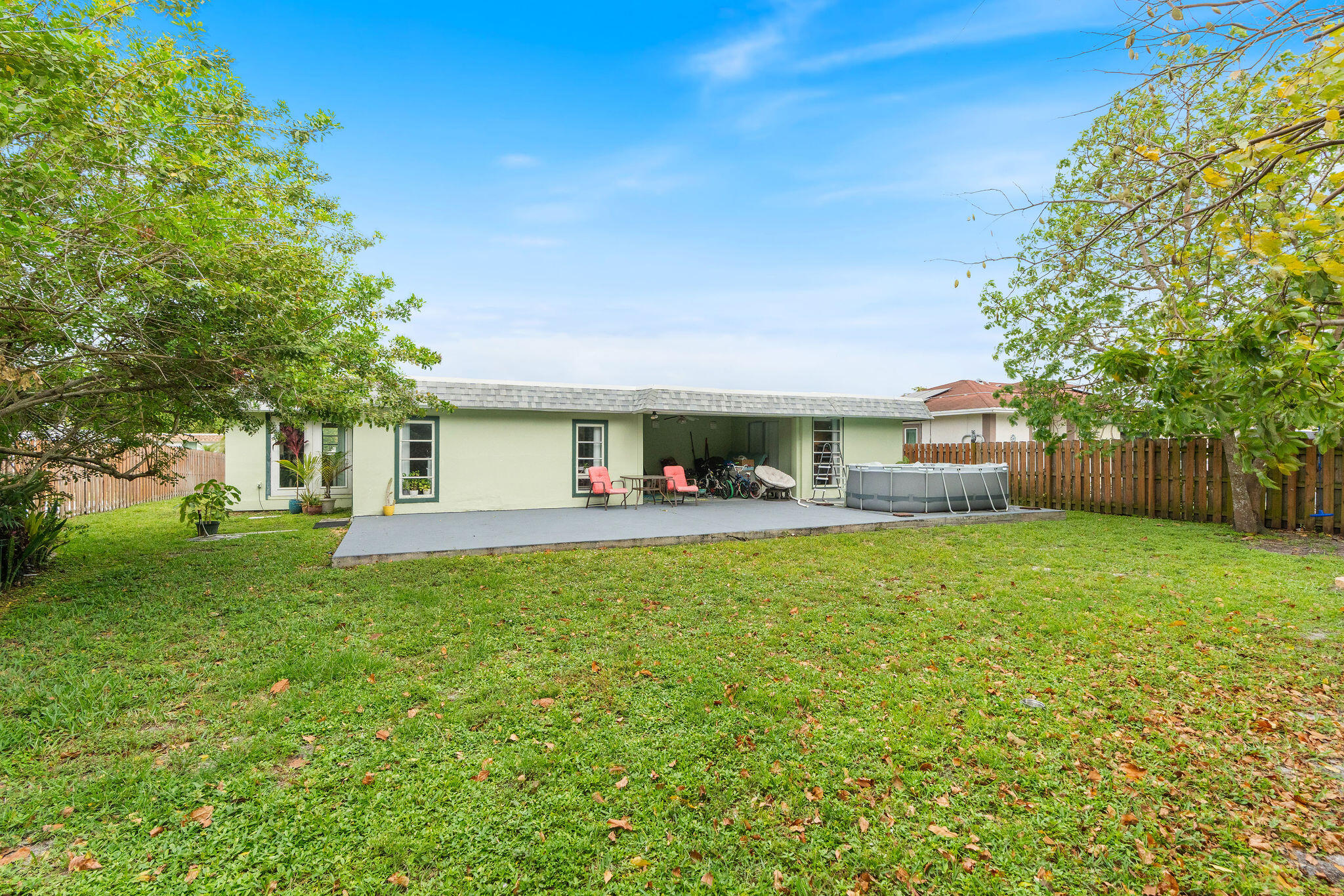 7815 NW 68th Terrace
