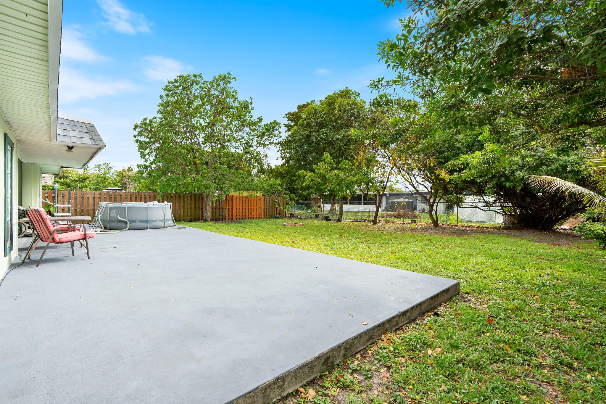 7815 NW 68th Terrace