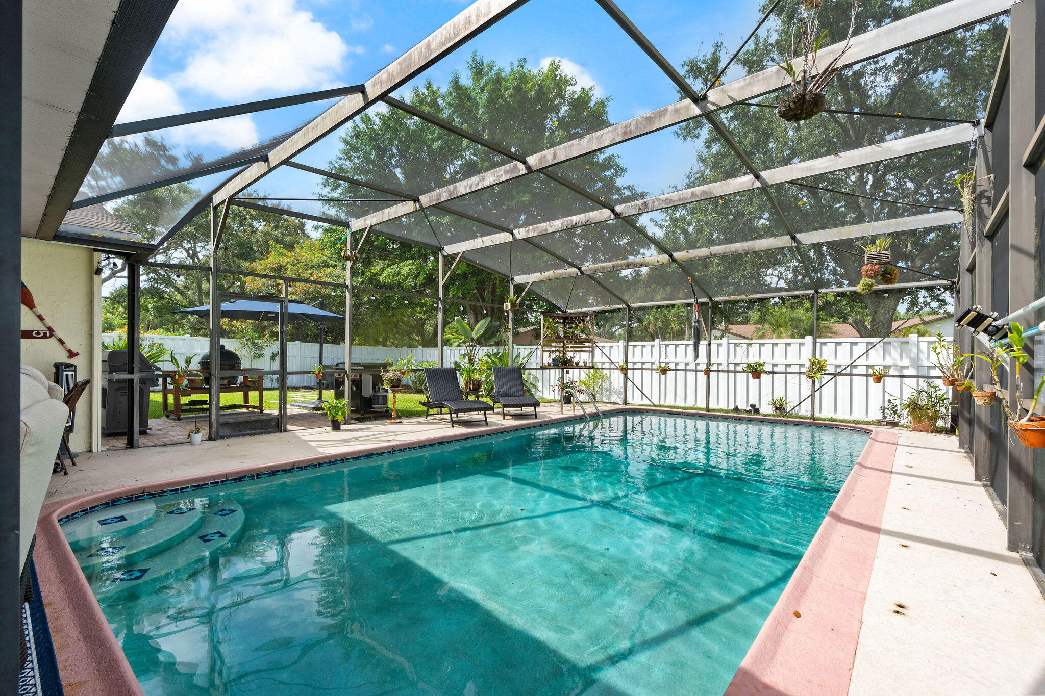 4010 W Sailboat Drive