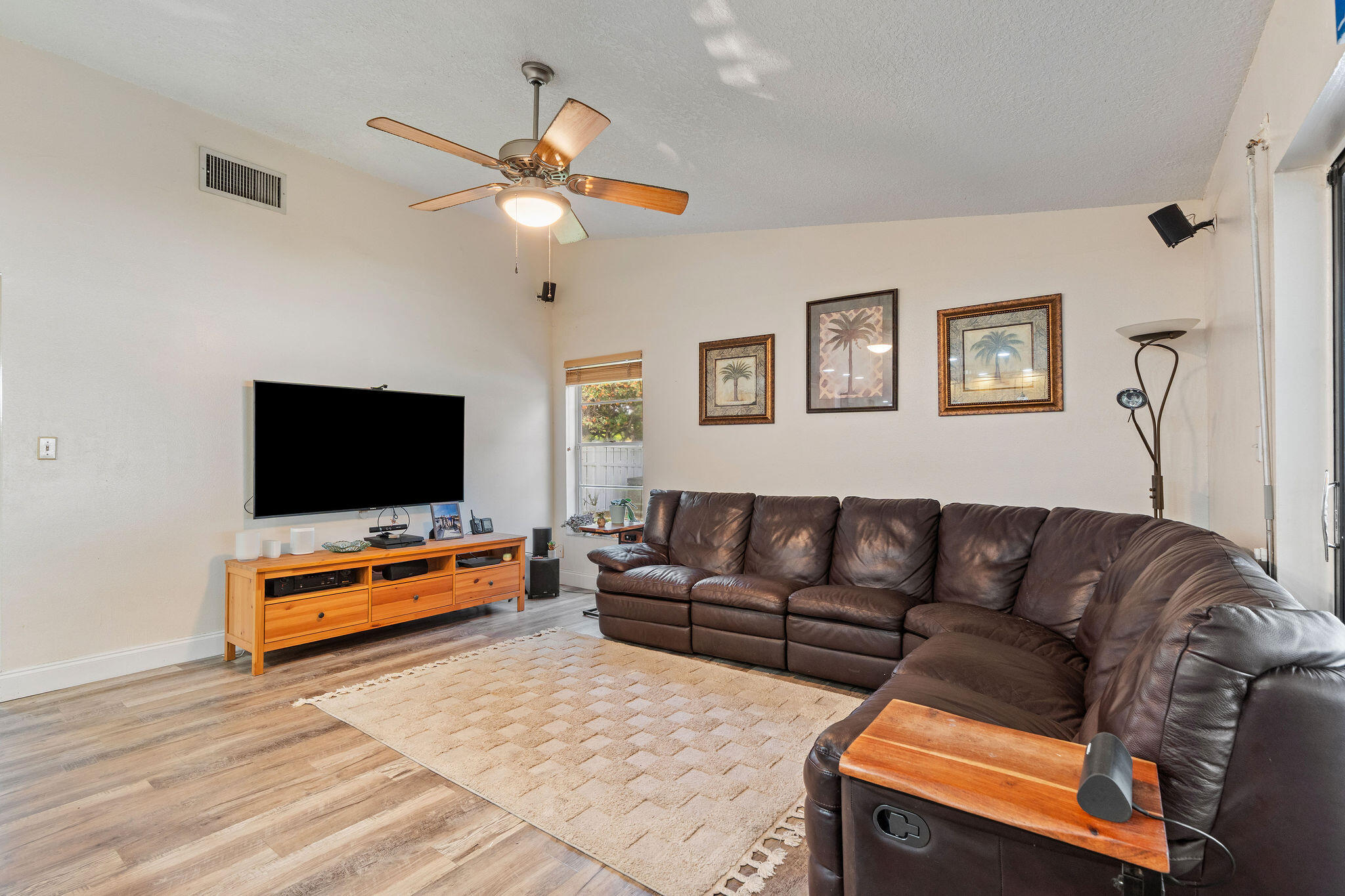 4010 W Sailboat Drive