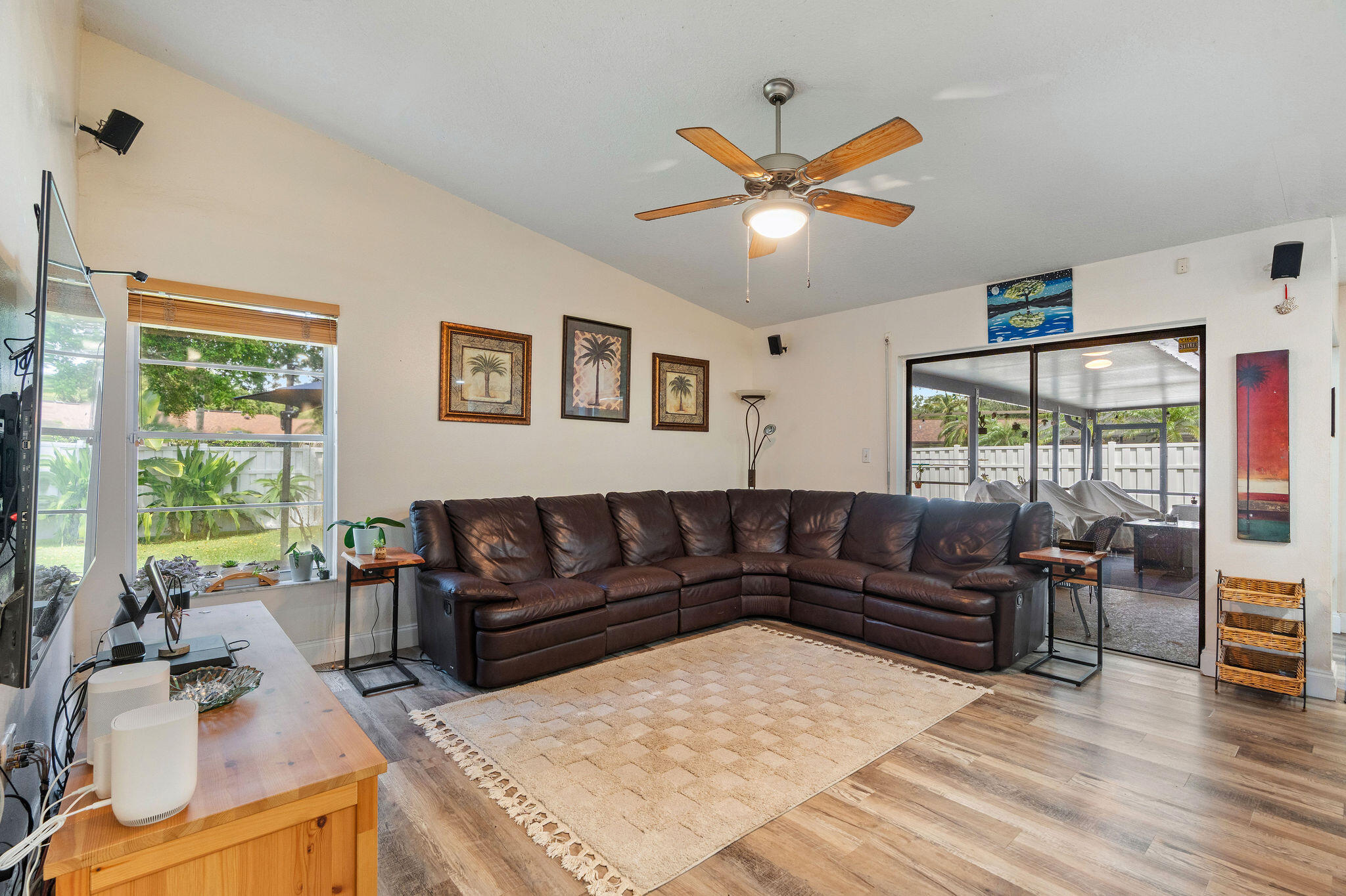 4010 W Sailboat Drive