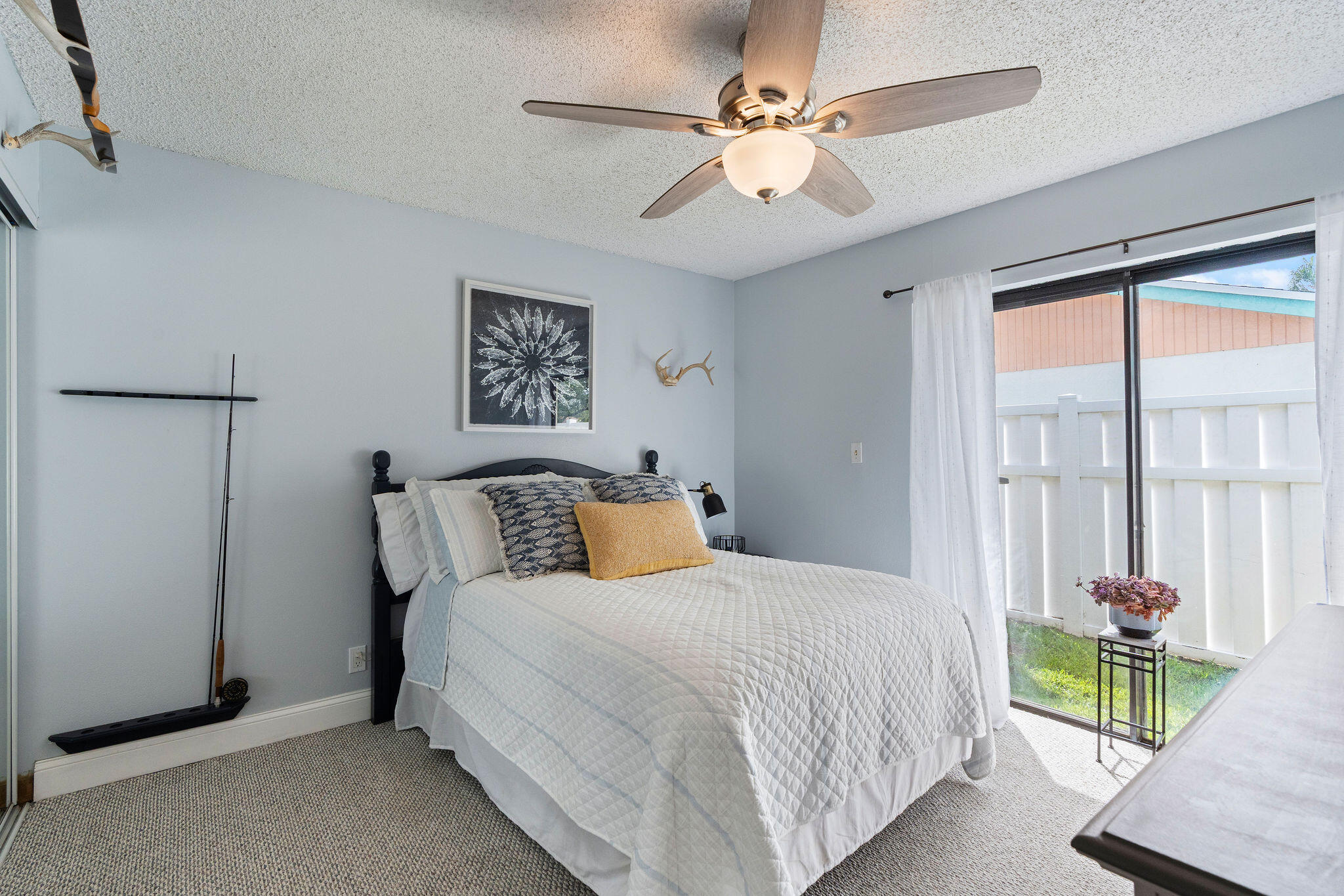 4010 W Sailboat Drive