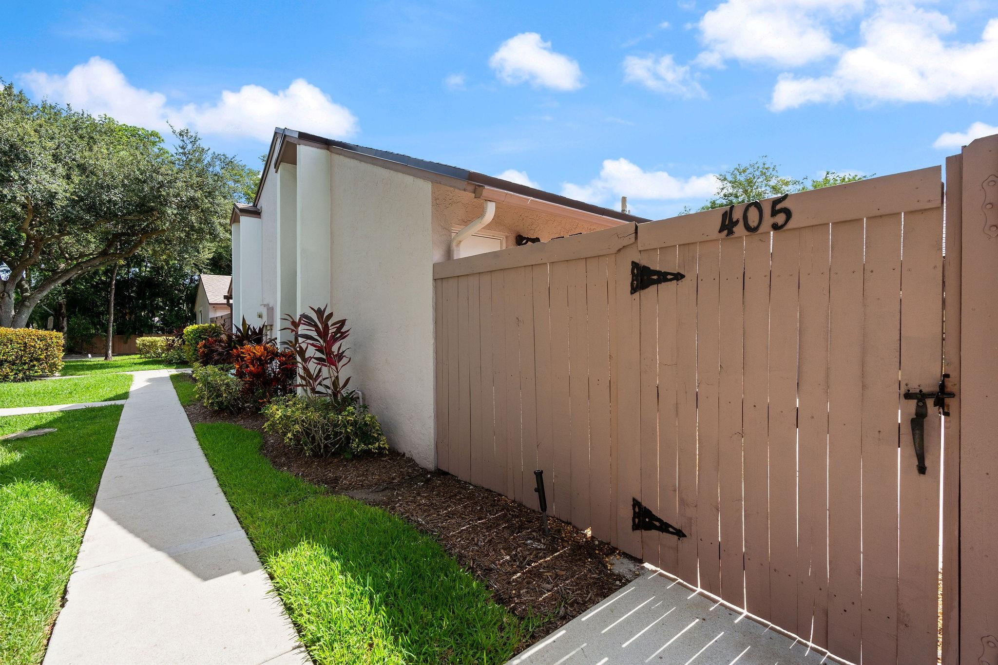 151 NW 115TH Avenue 405