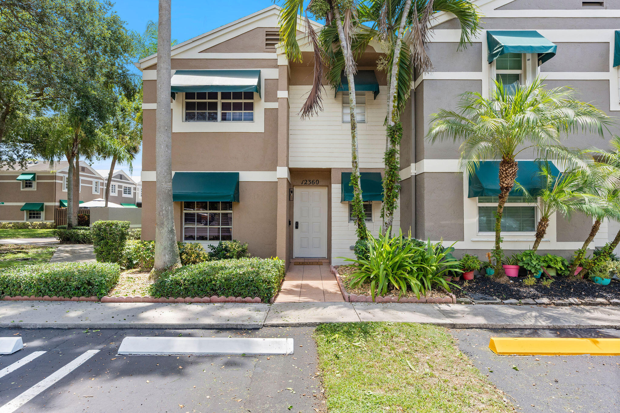 12360 SW 52ND Court