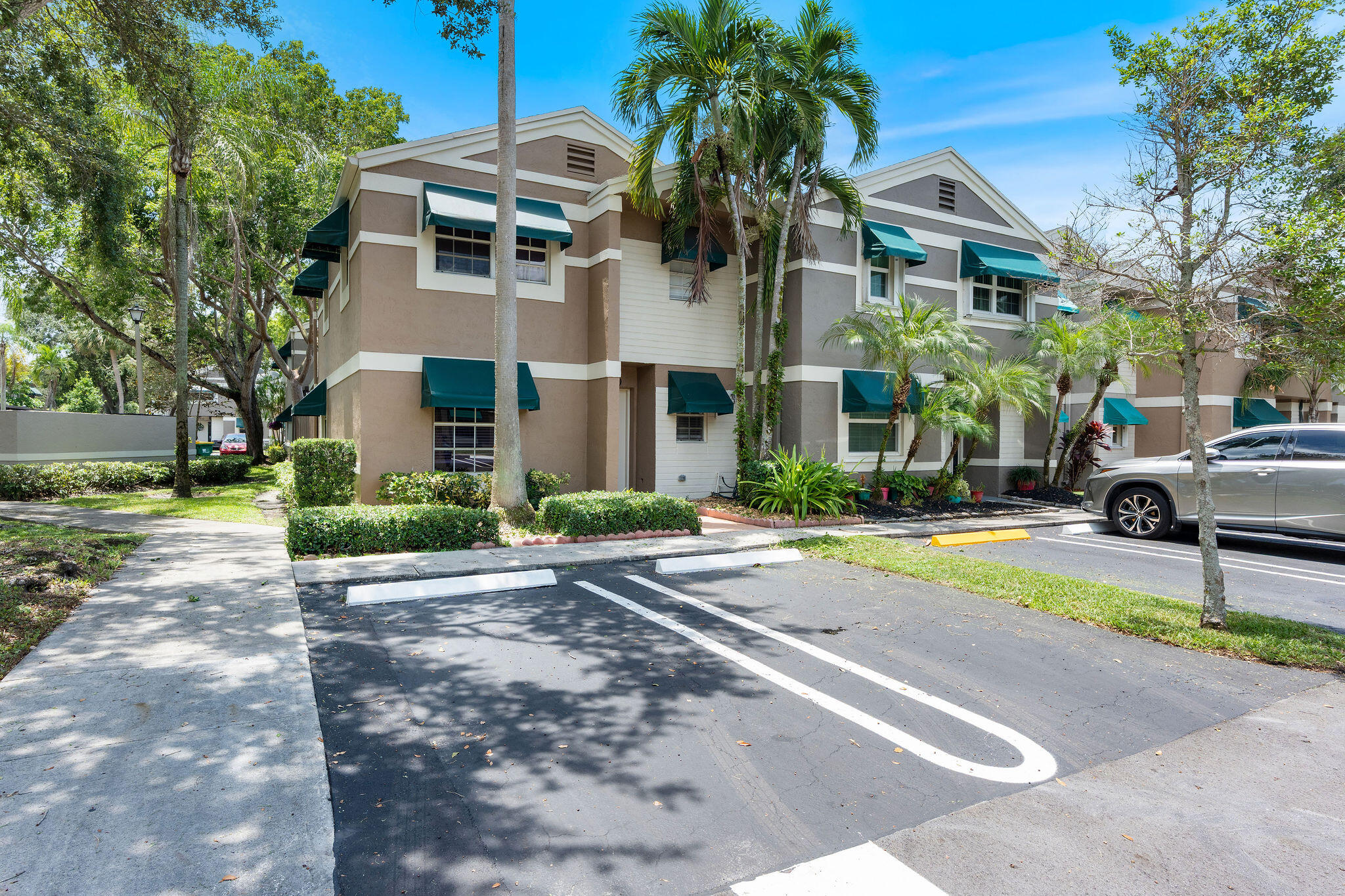 12360 SW 52ND Court