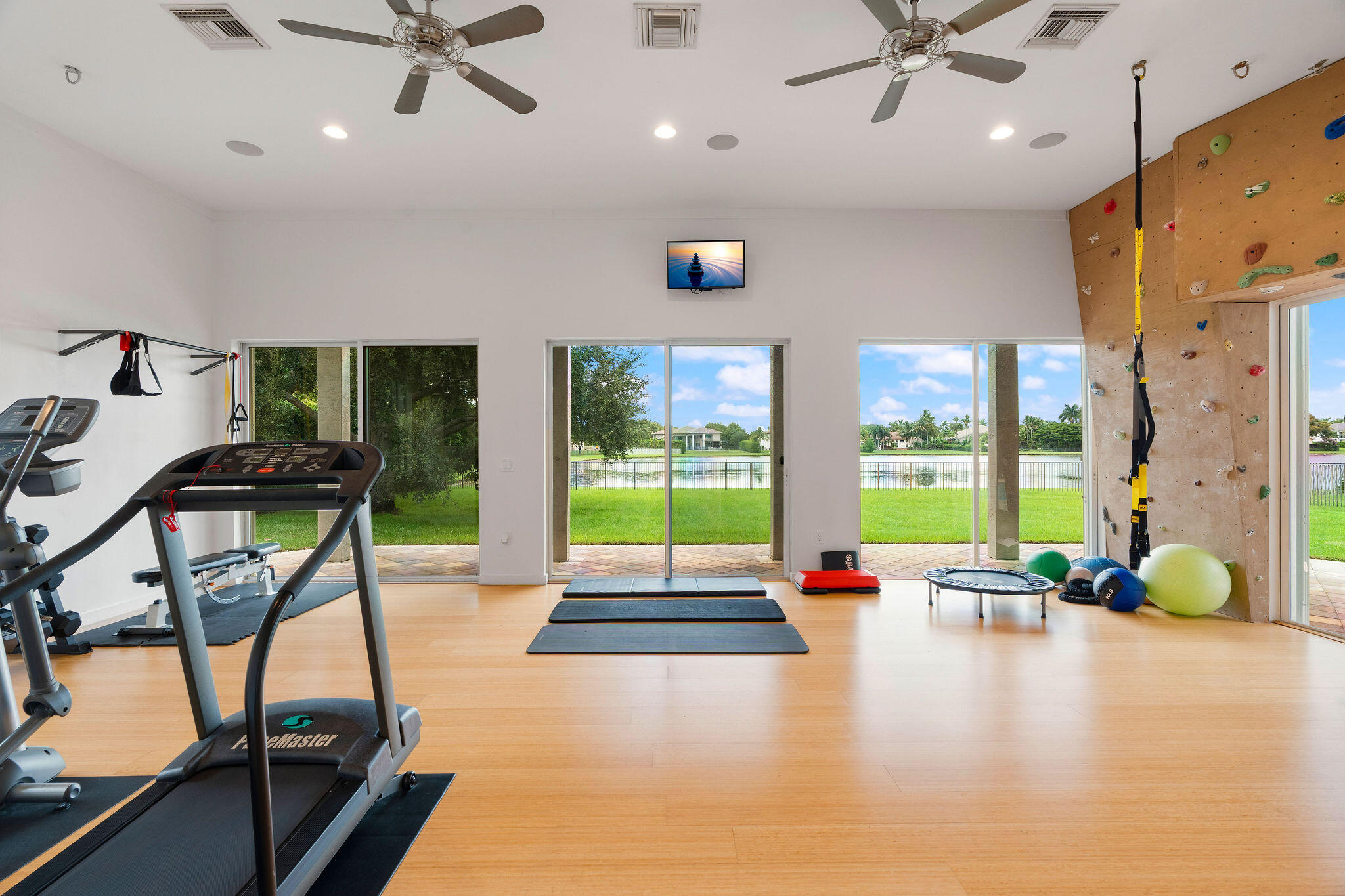 3495 MEADOWBROOK Way