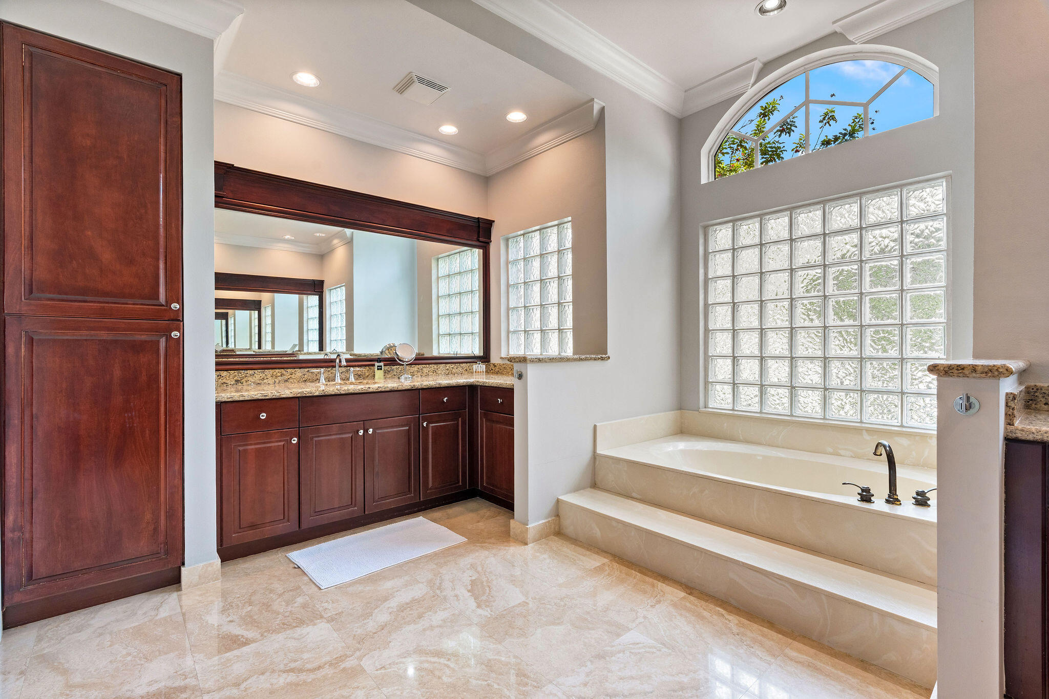 3495 MEADOWBROOK Way