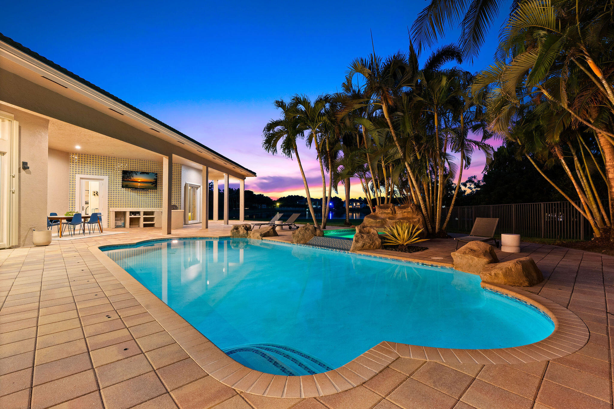 3495 MEADOWBROOK Way